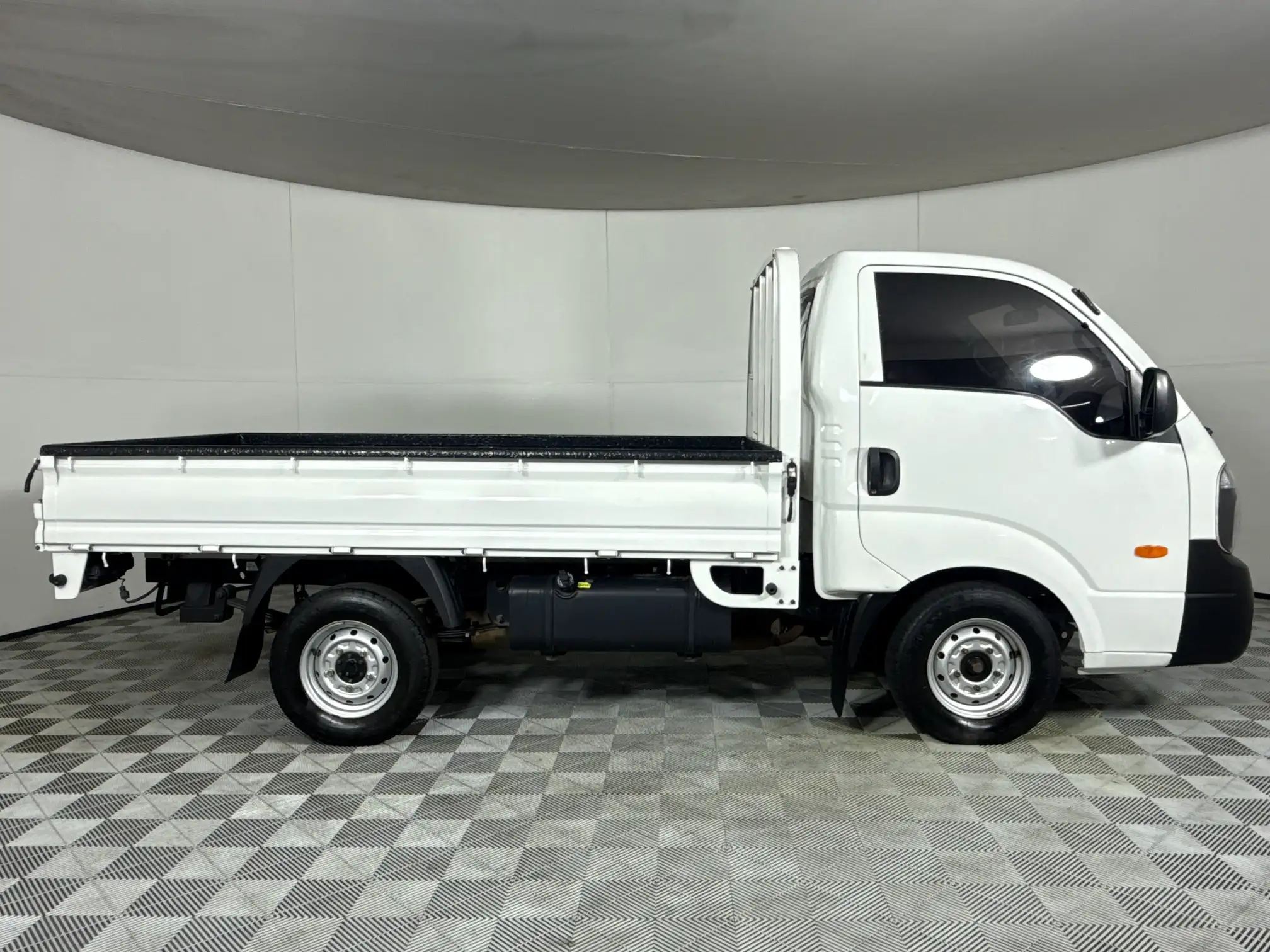 KIA K 2700