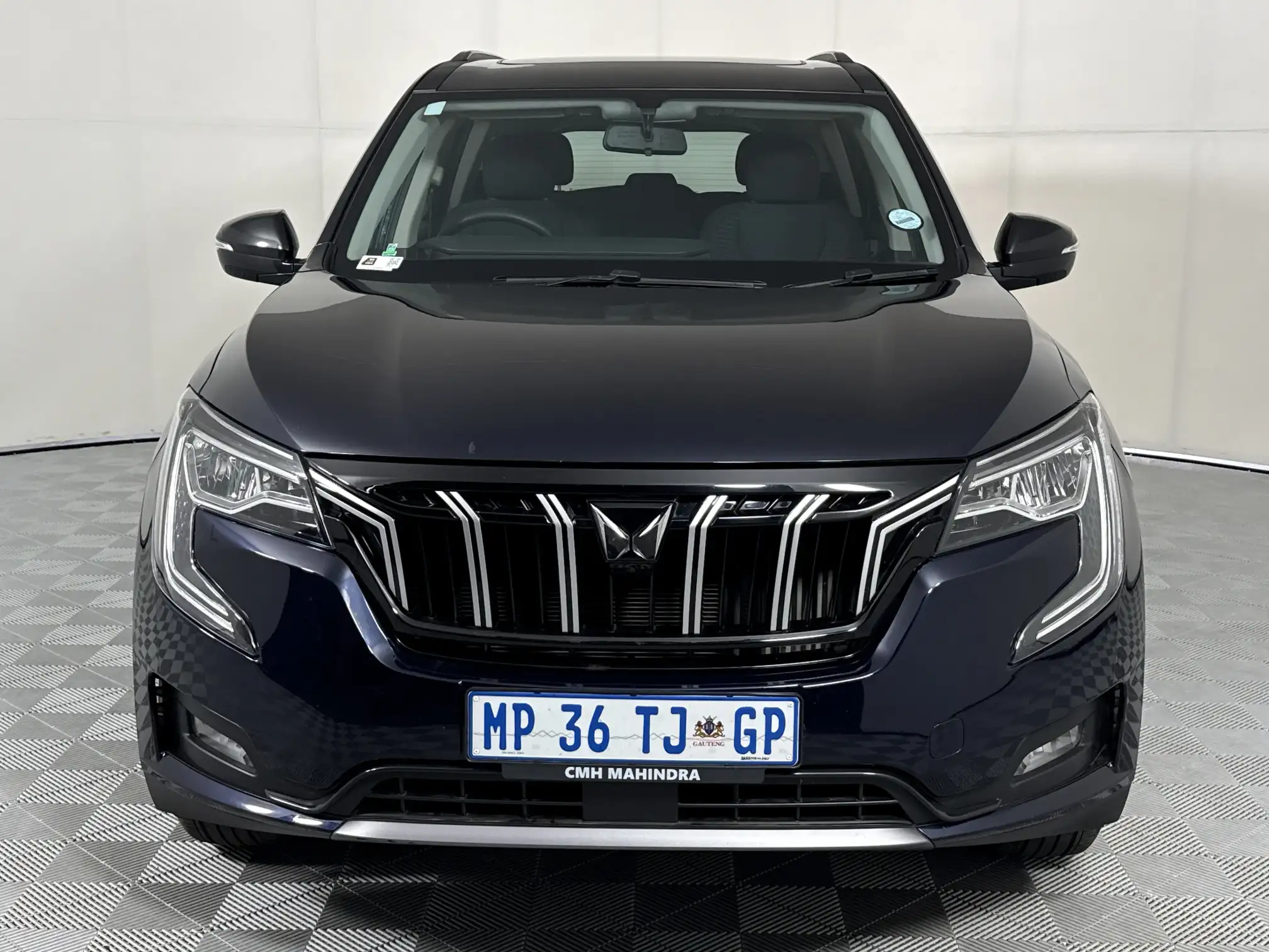 Mahindra XUV 700