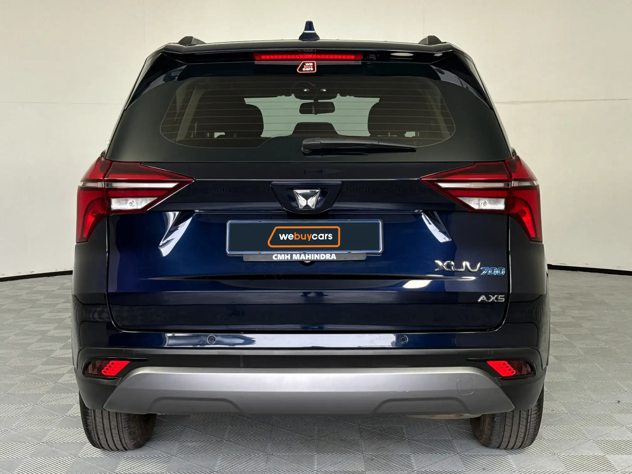Mahindra XUV 700