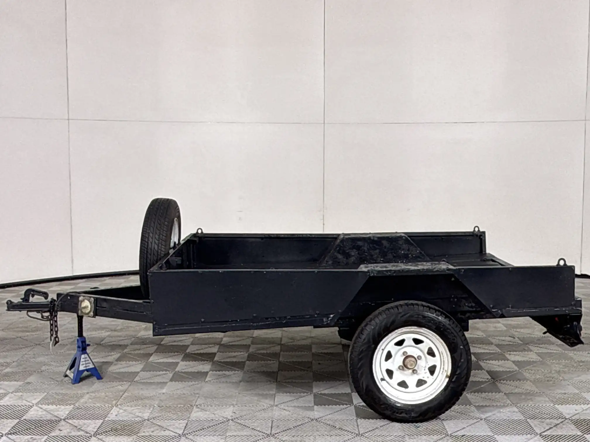Custom Flatbed