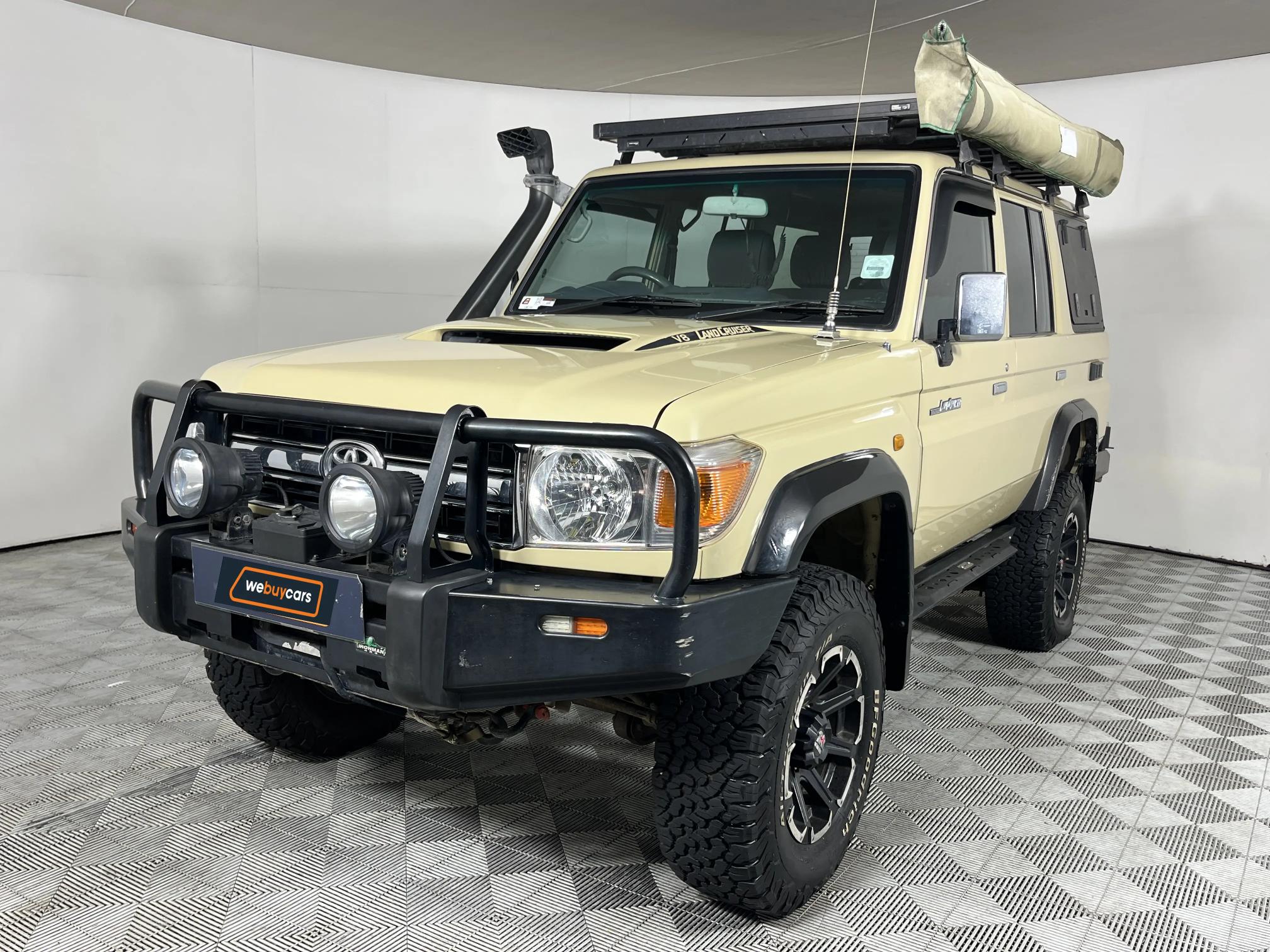 Toyota Land Cruiser 76 4.5 Diesel Station Wagon
