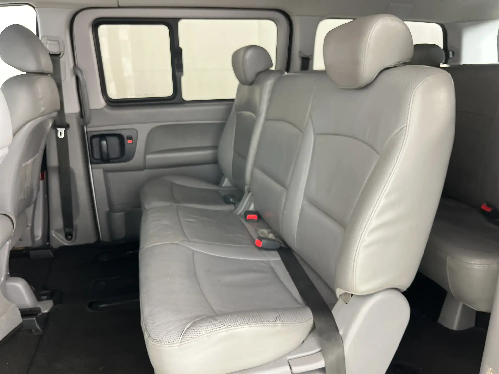 Hyundai H-1