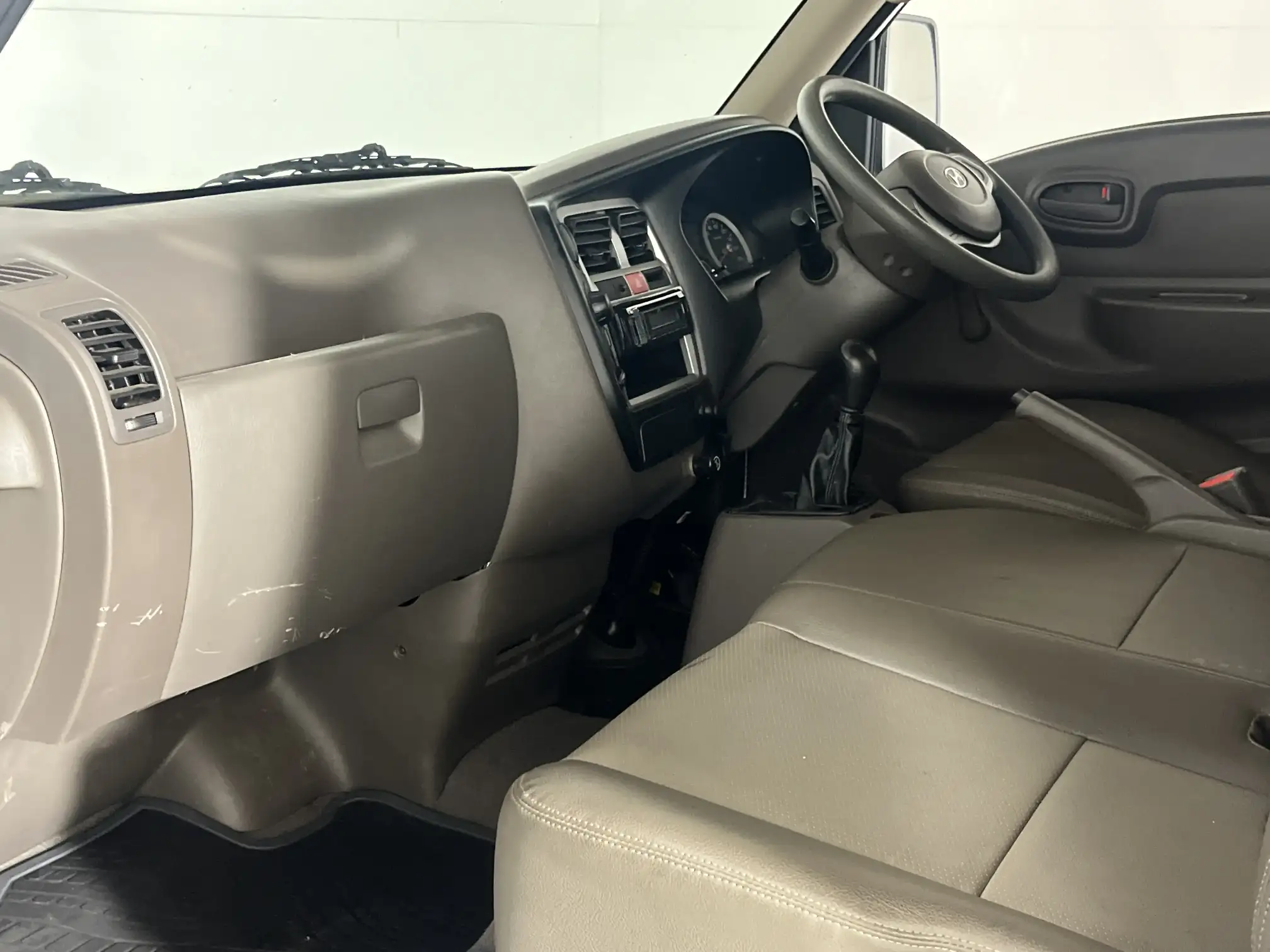 Hyundai H100