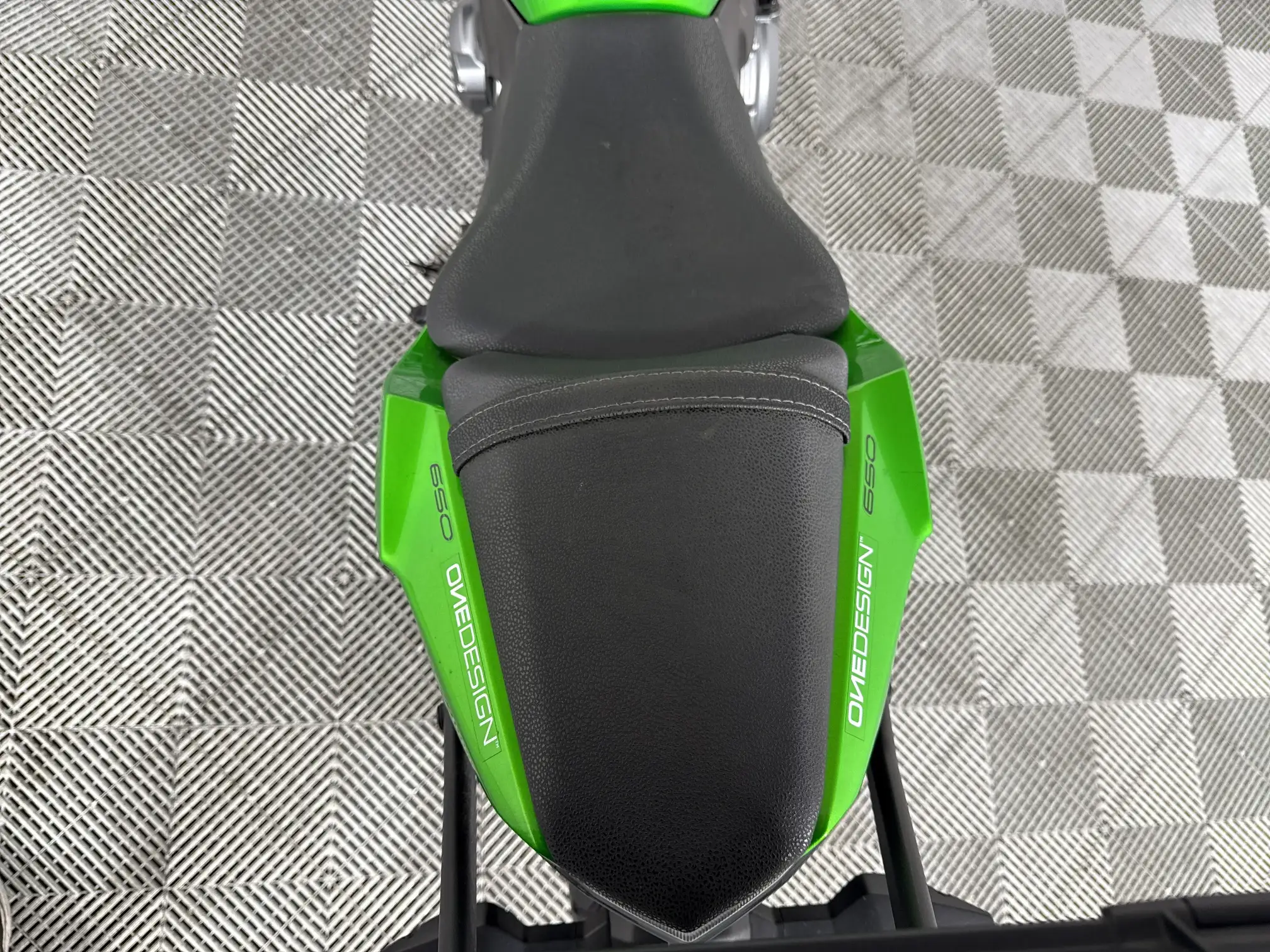 アッキーページ 2019 Kawasaki ER Z650 (er650h) ABS