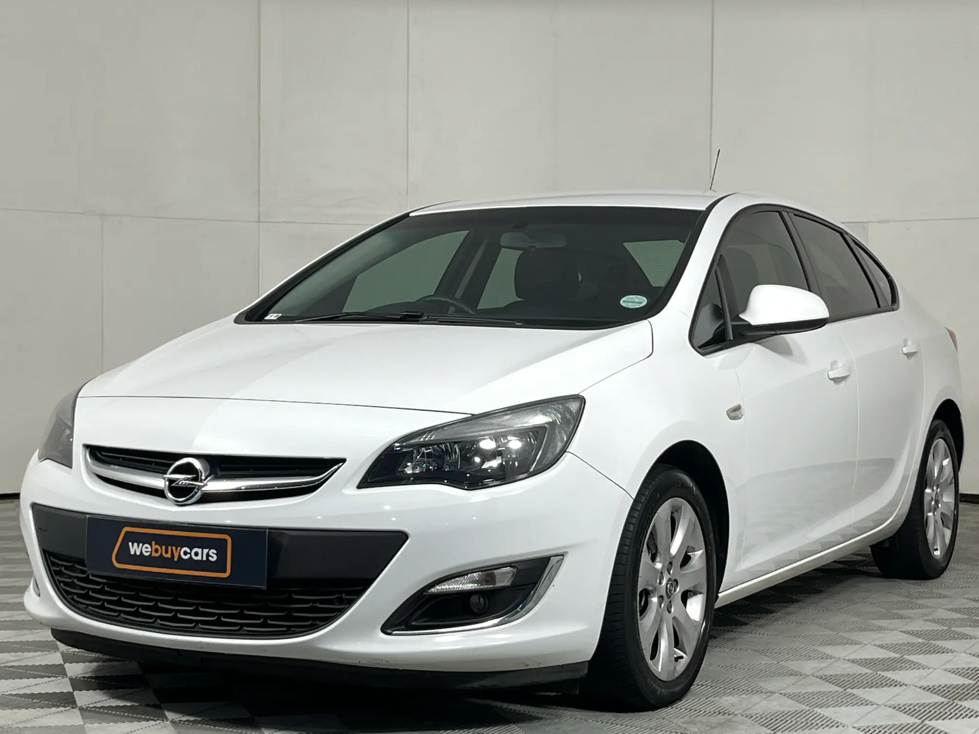 2014 Opel Astra 1.4T Essentia Auto
