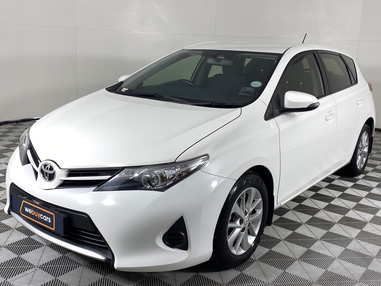 Used 2014 Toyota Auris 1.6 XI for sale WeBuyCars