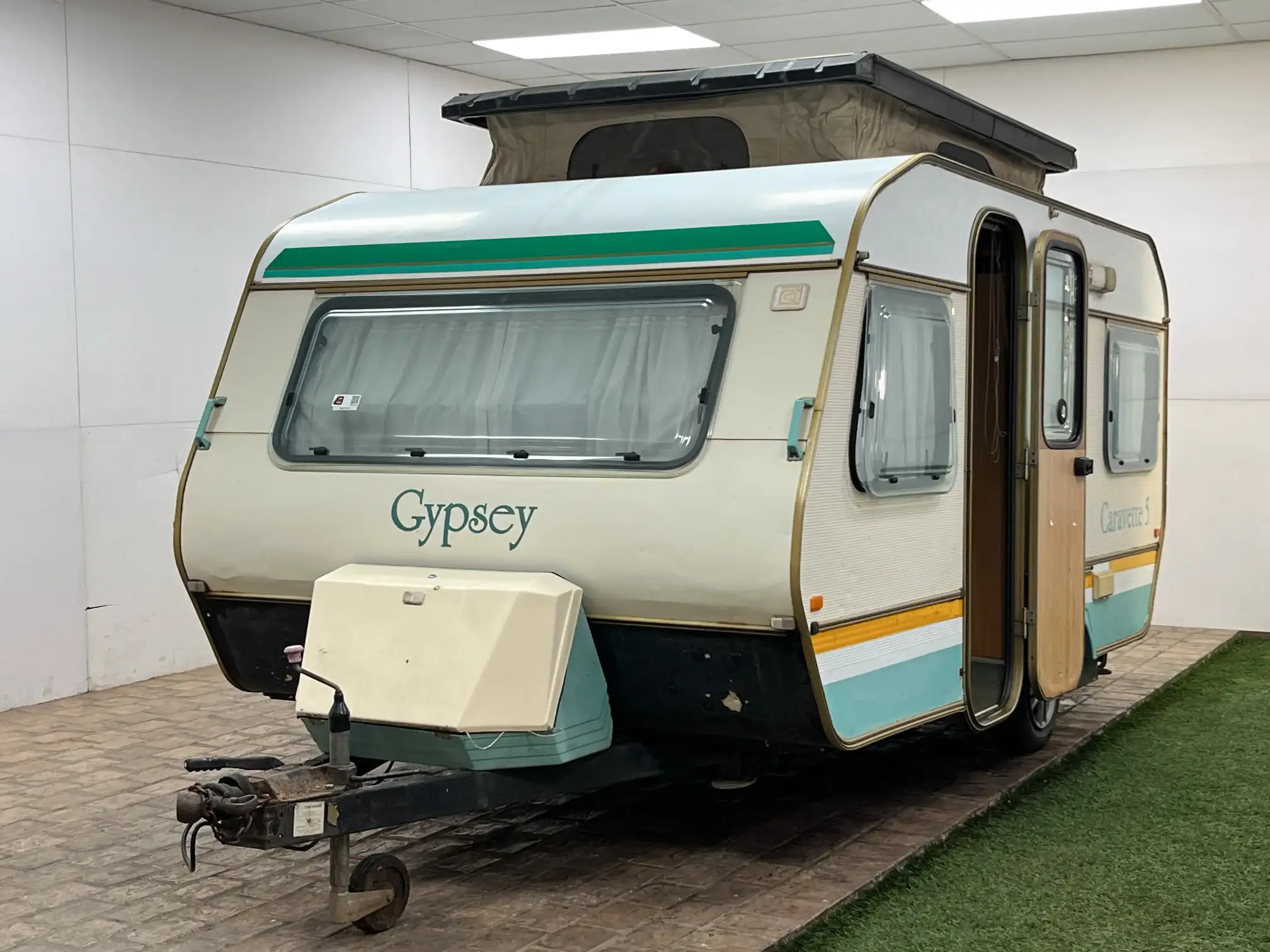 1989 Gypsey Caravette