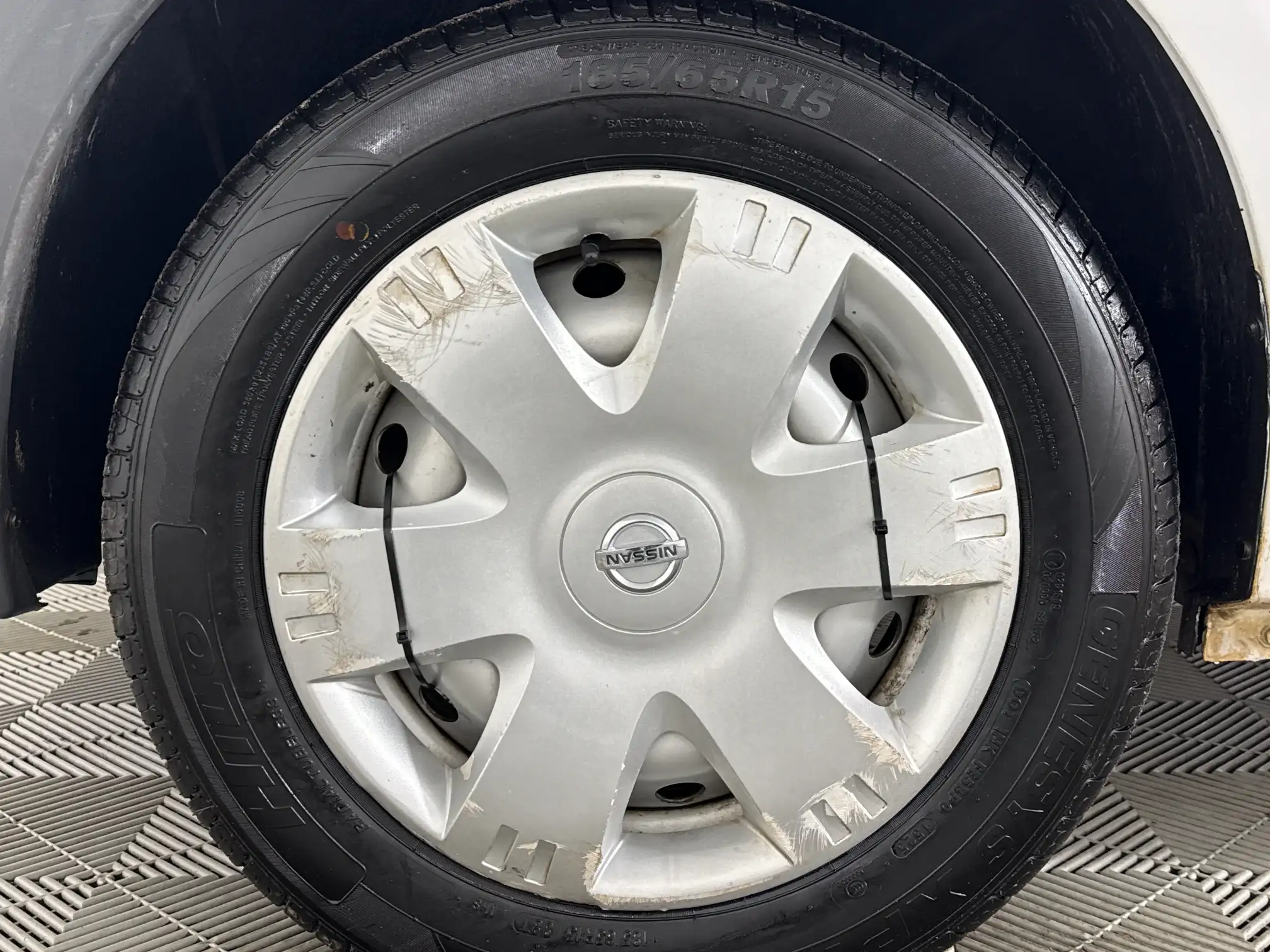 Nissan NP200