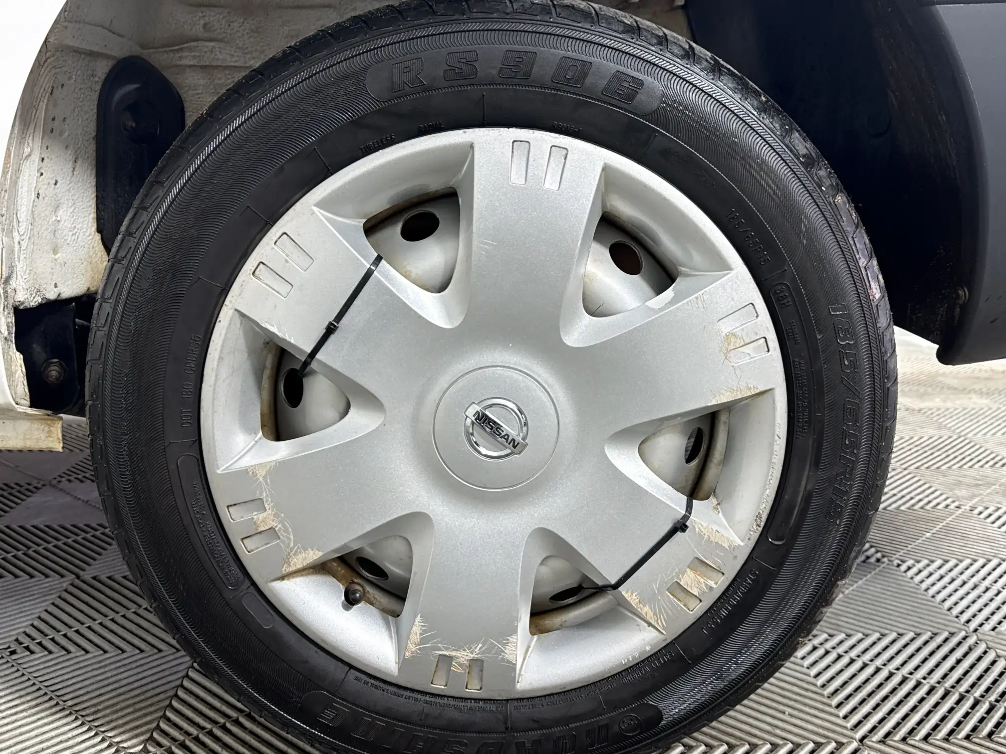 Nissan NP200