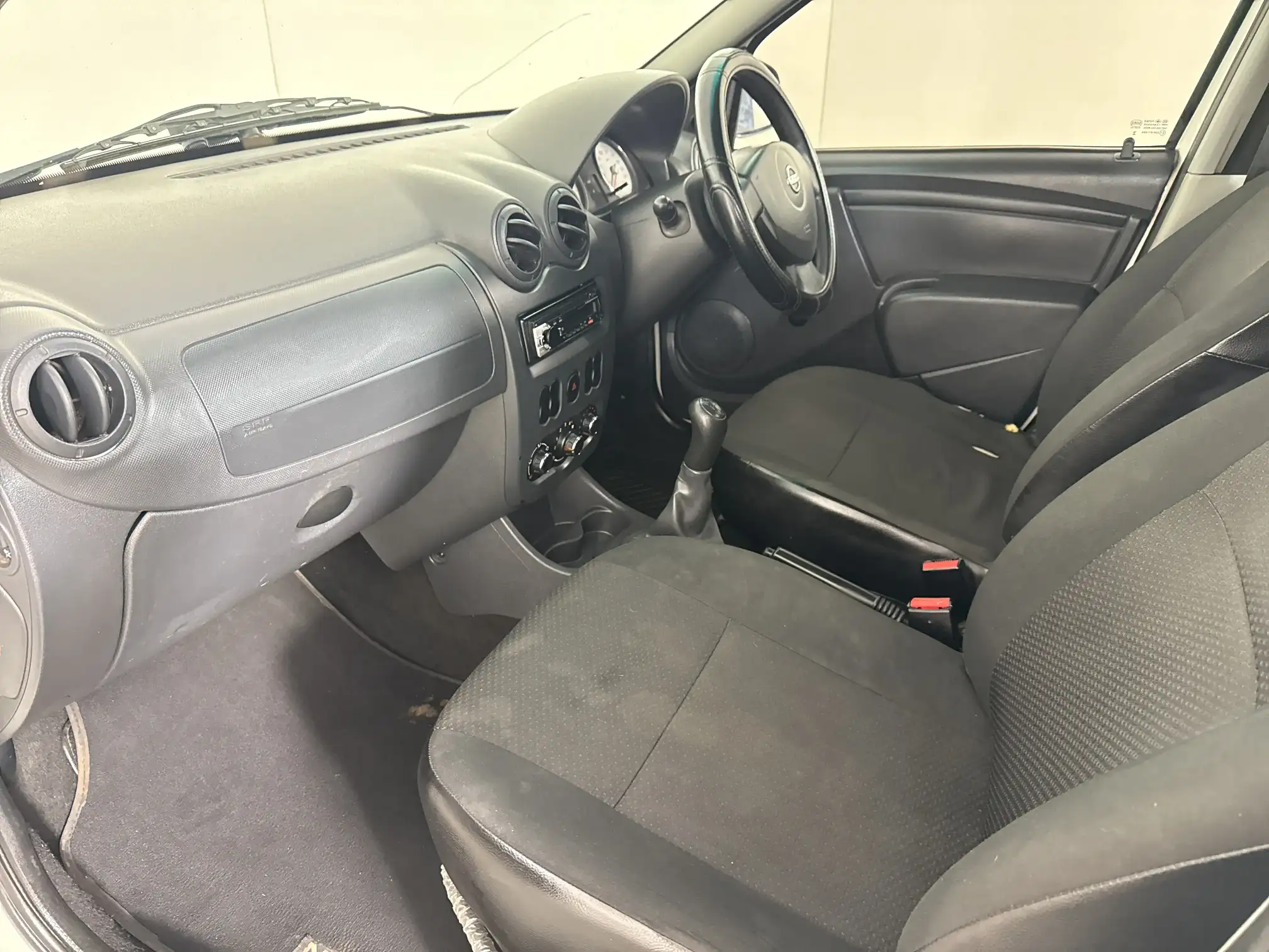 Nissan NP200