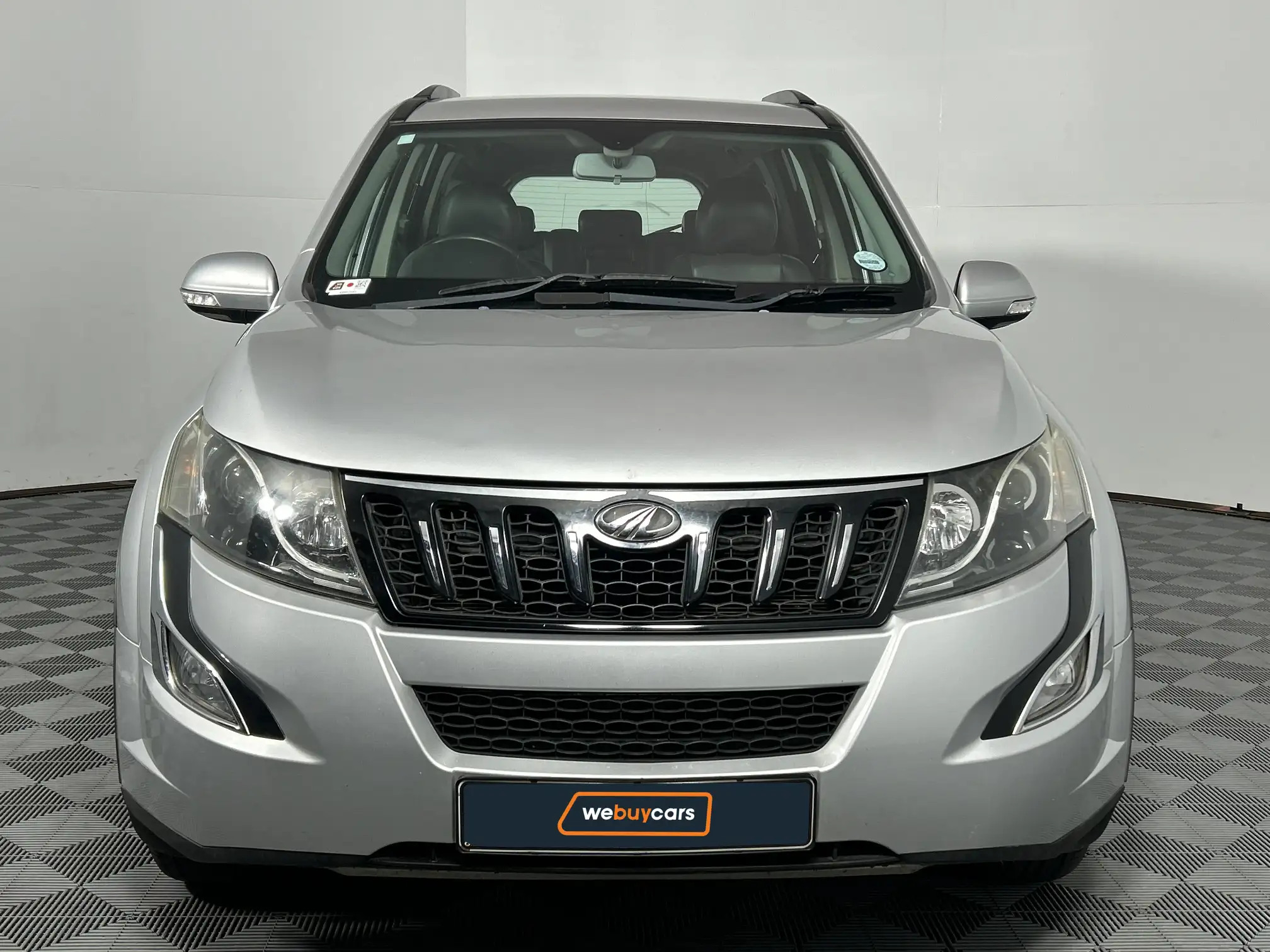 Mahindra XUV