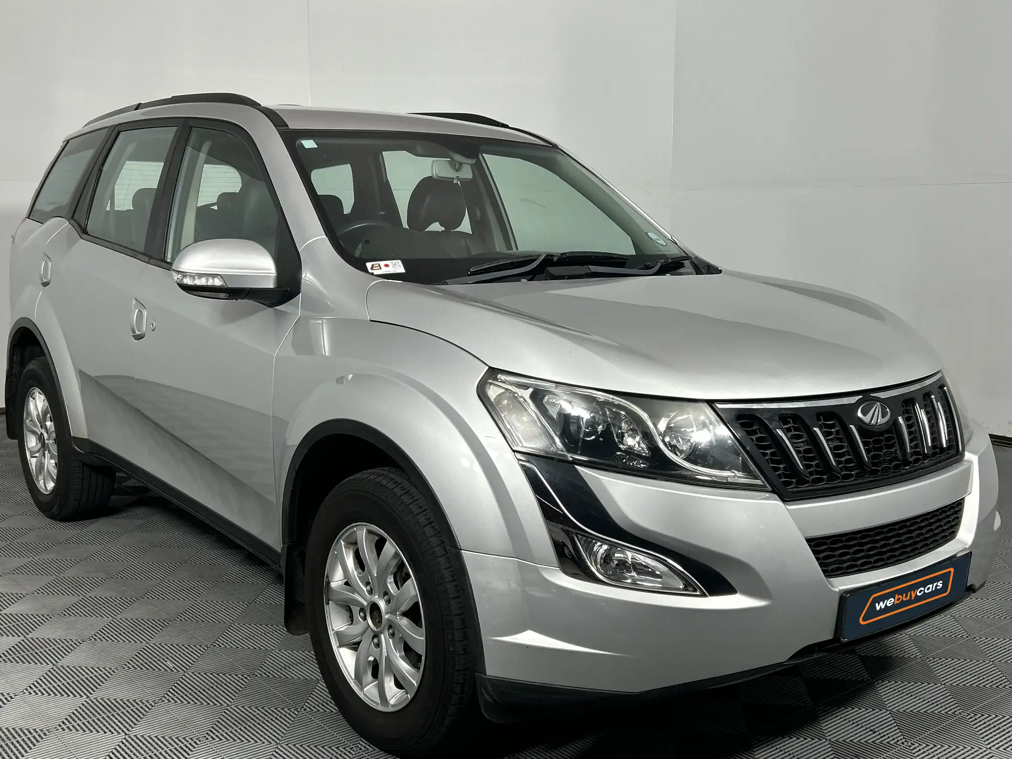 Mahindra XUV