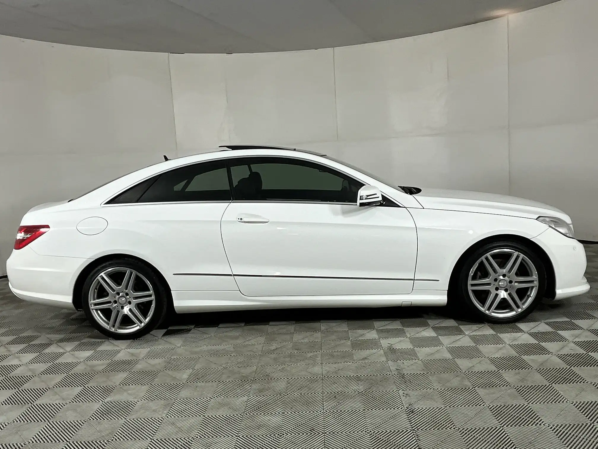 Mercedes-Benz E Class Coupe