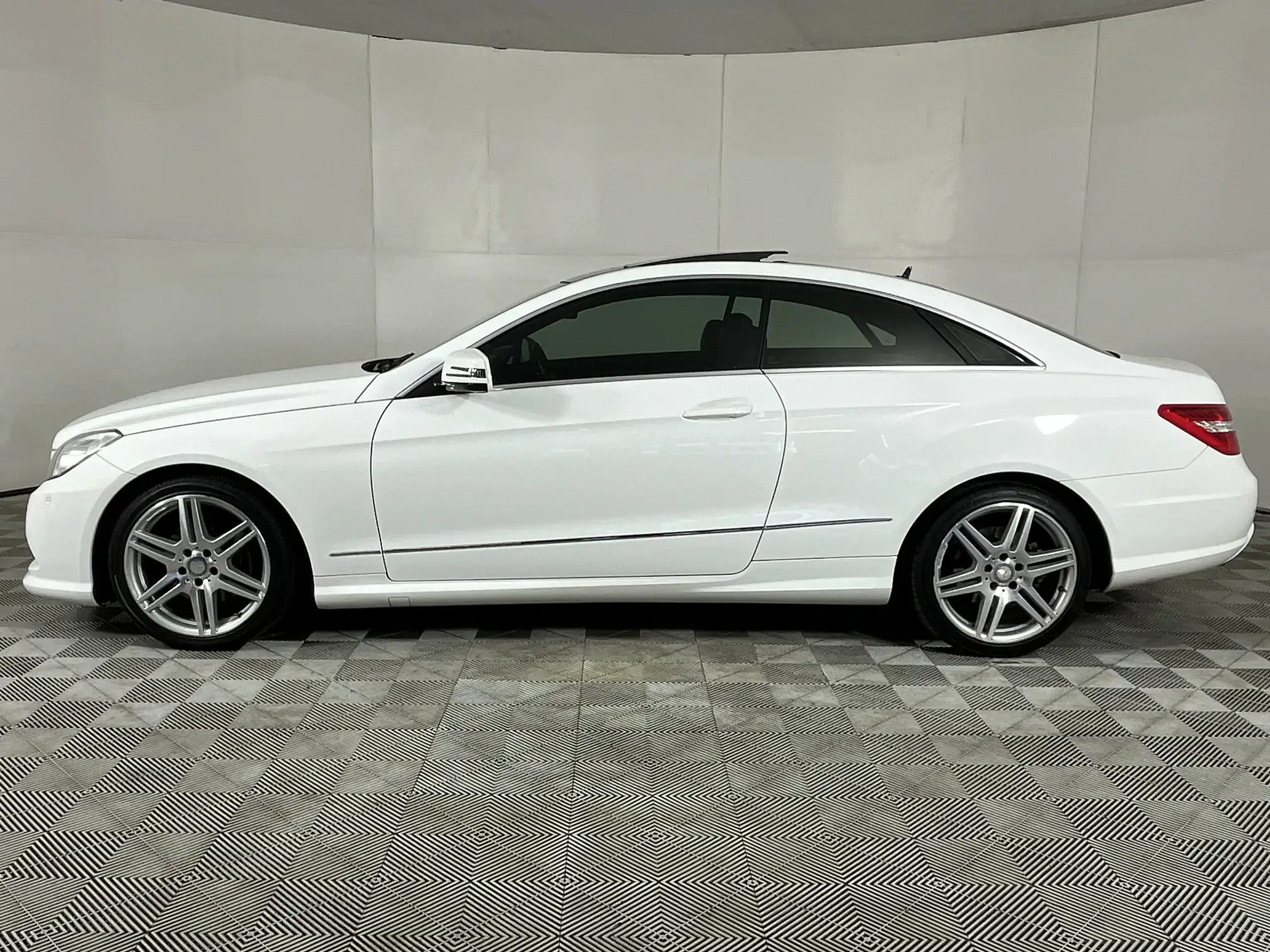 Mercedes-Benz E Class Coupe
