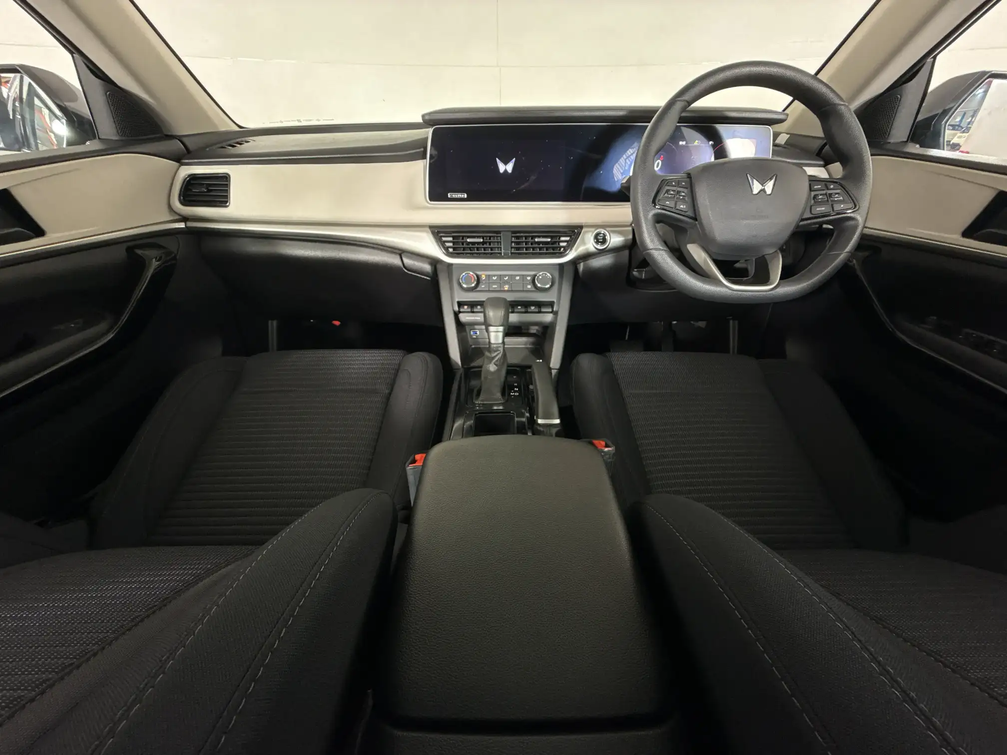 Mahindra XUV 700