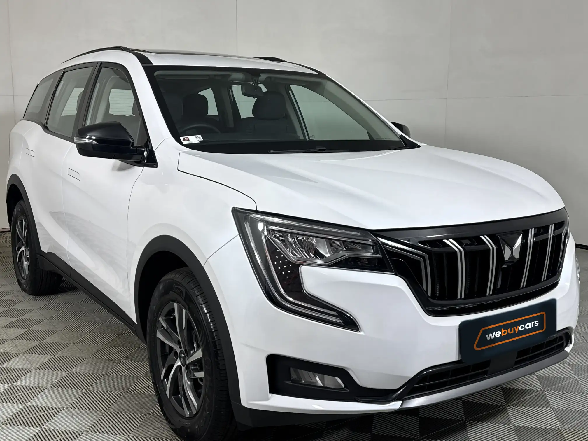 Mahindra XUV 700