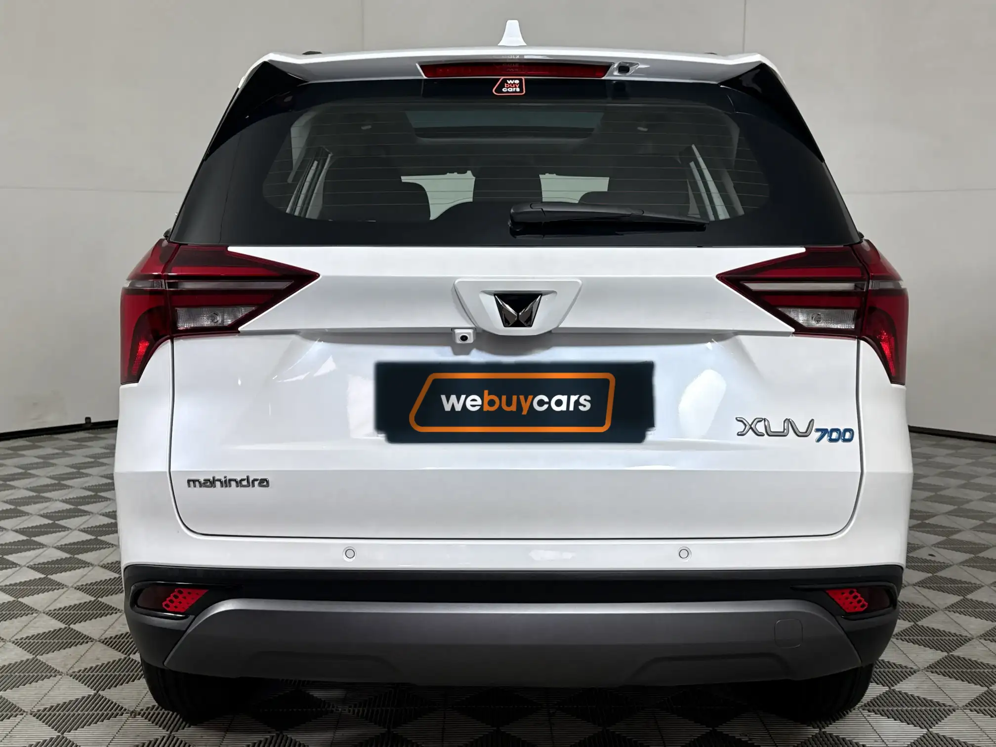 Mahindra XUV 700