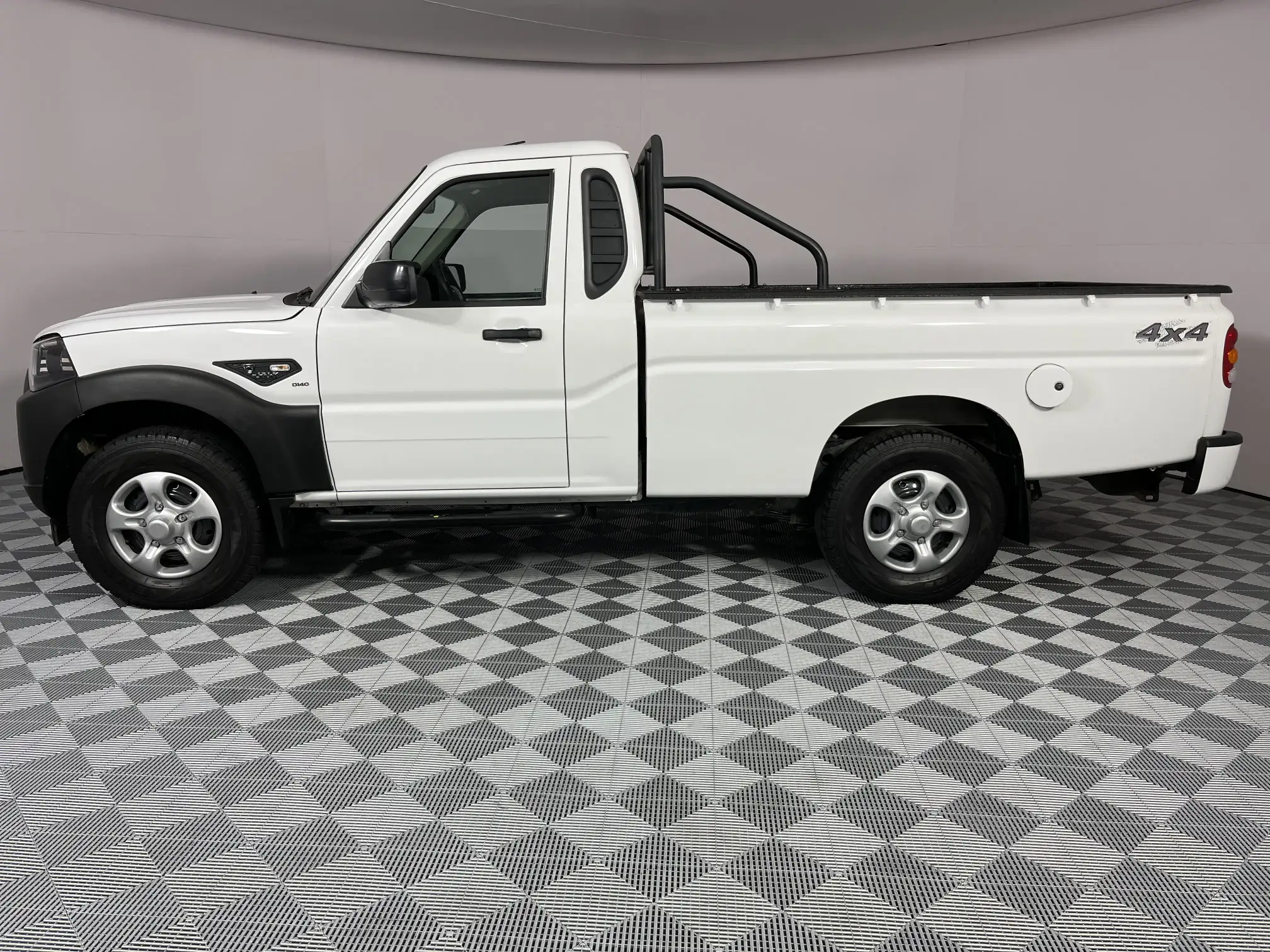 Mahindra PIK UP