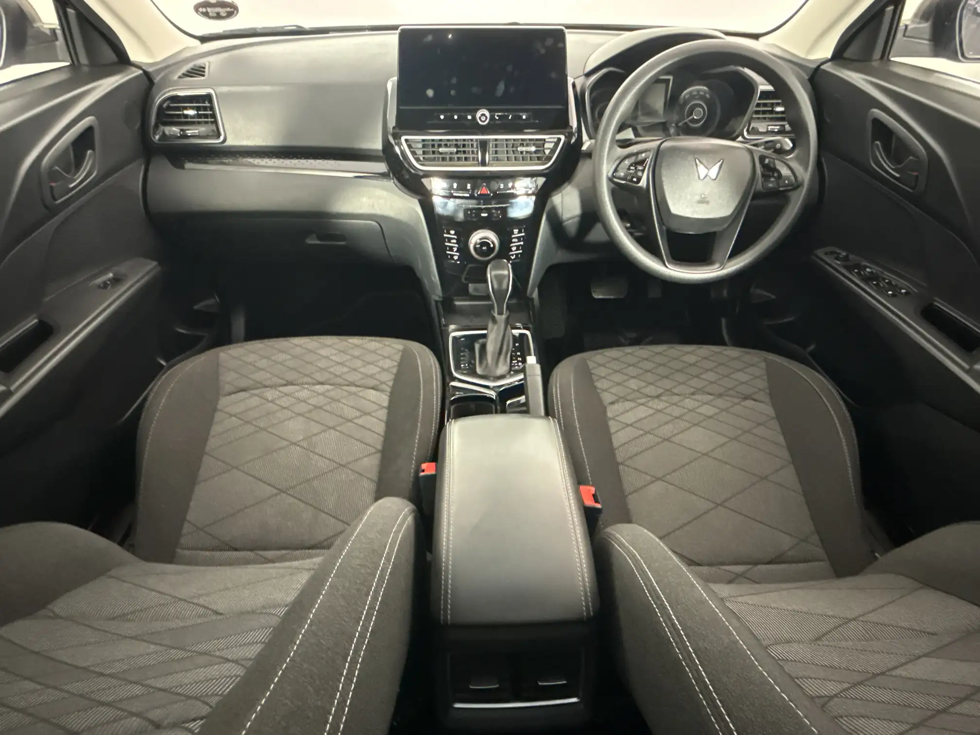 Mahindra Xuv3xo