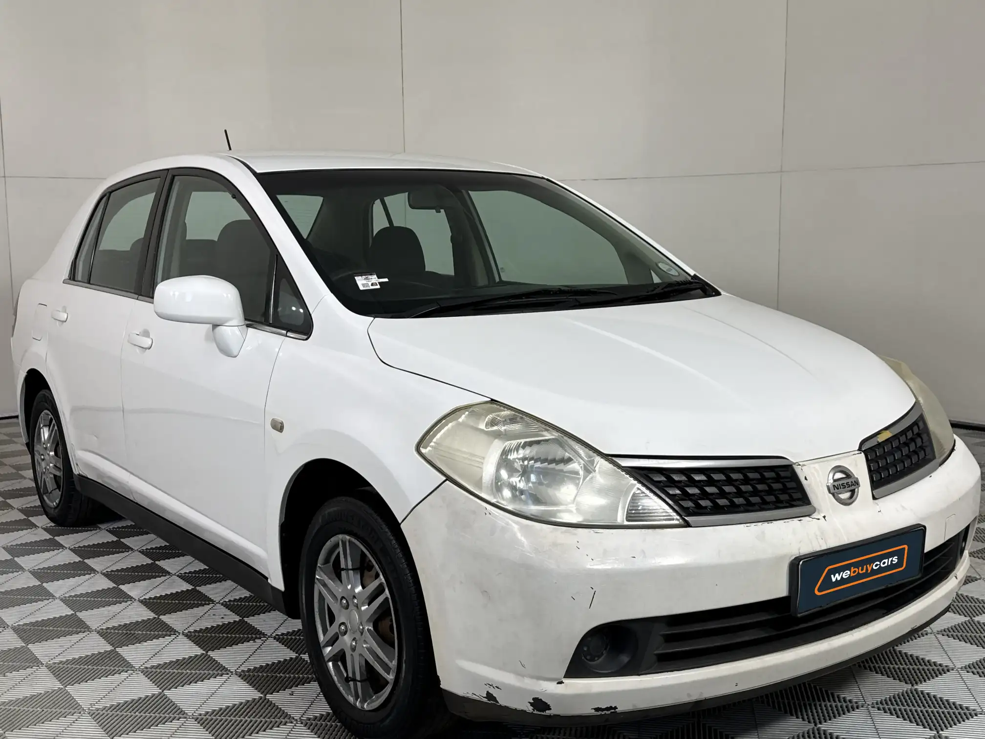 Nissan Tiida