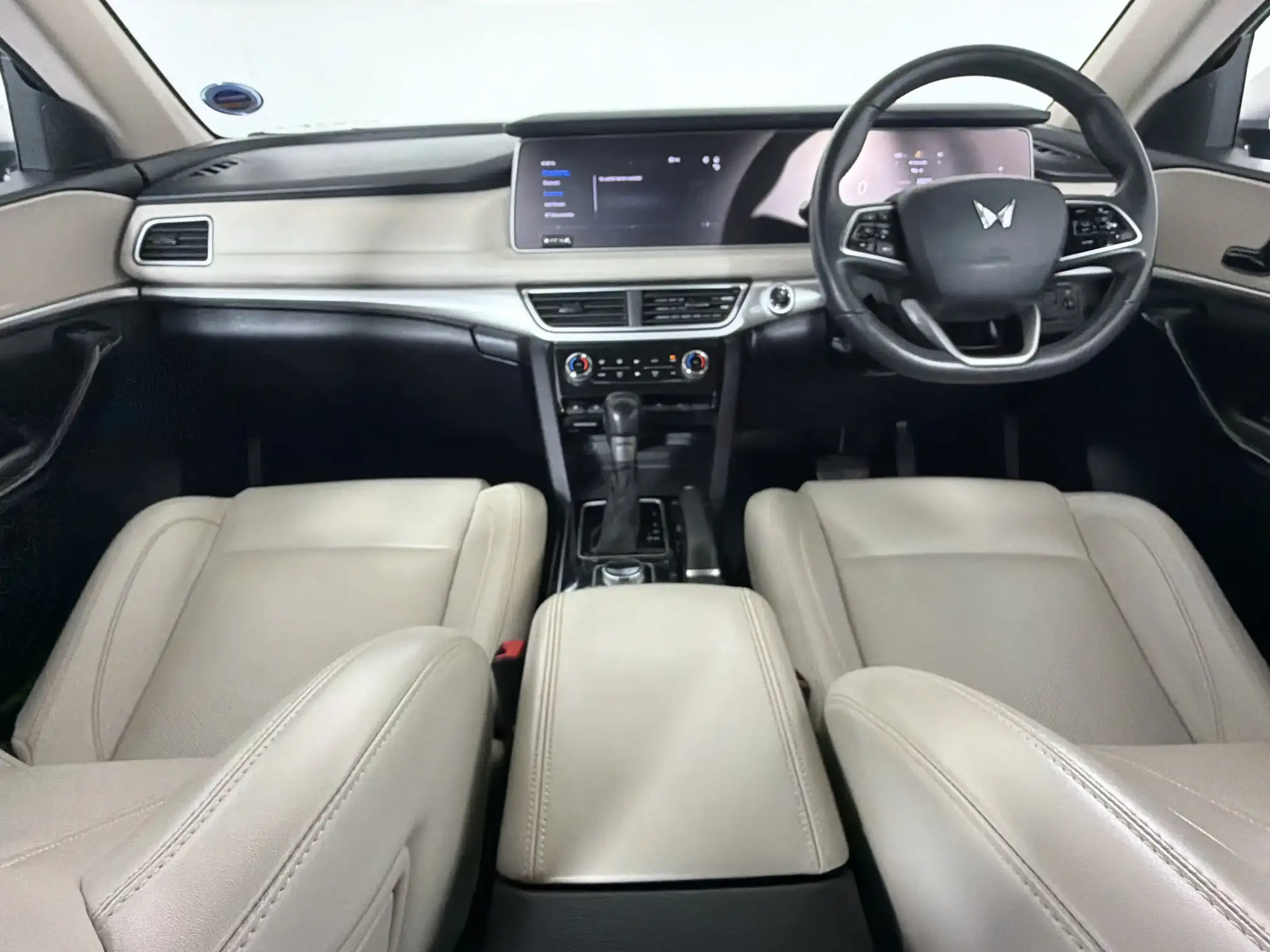 Mahindra XUV 700