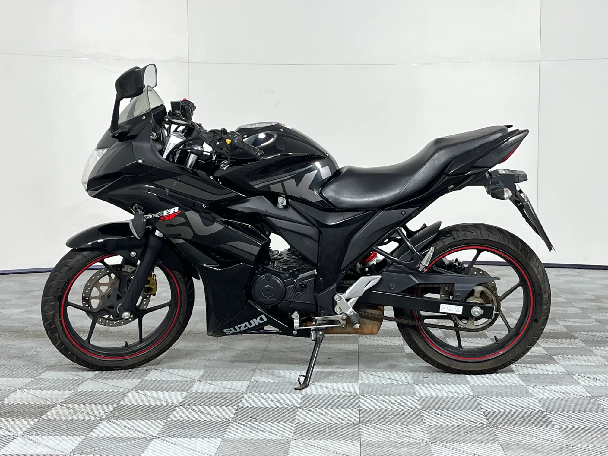 Used 2019 Suzuki GSX 150f for sale | WeBuyCars