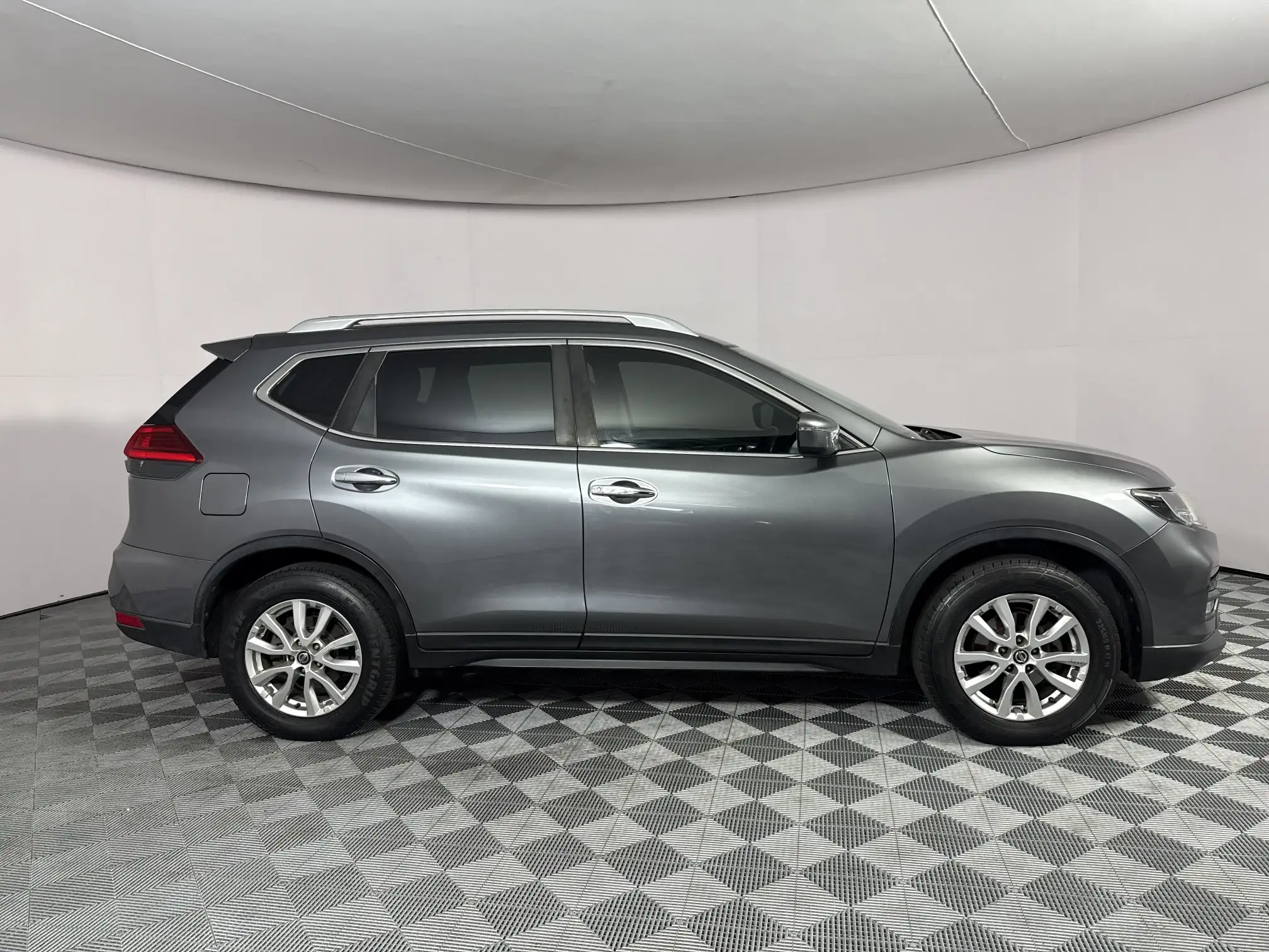 Nissan X Trail