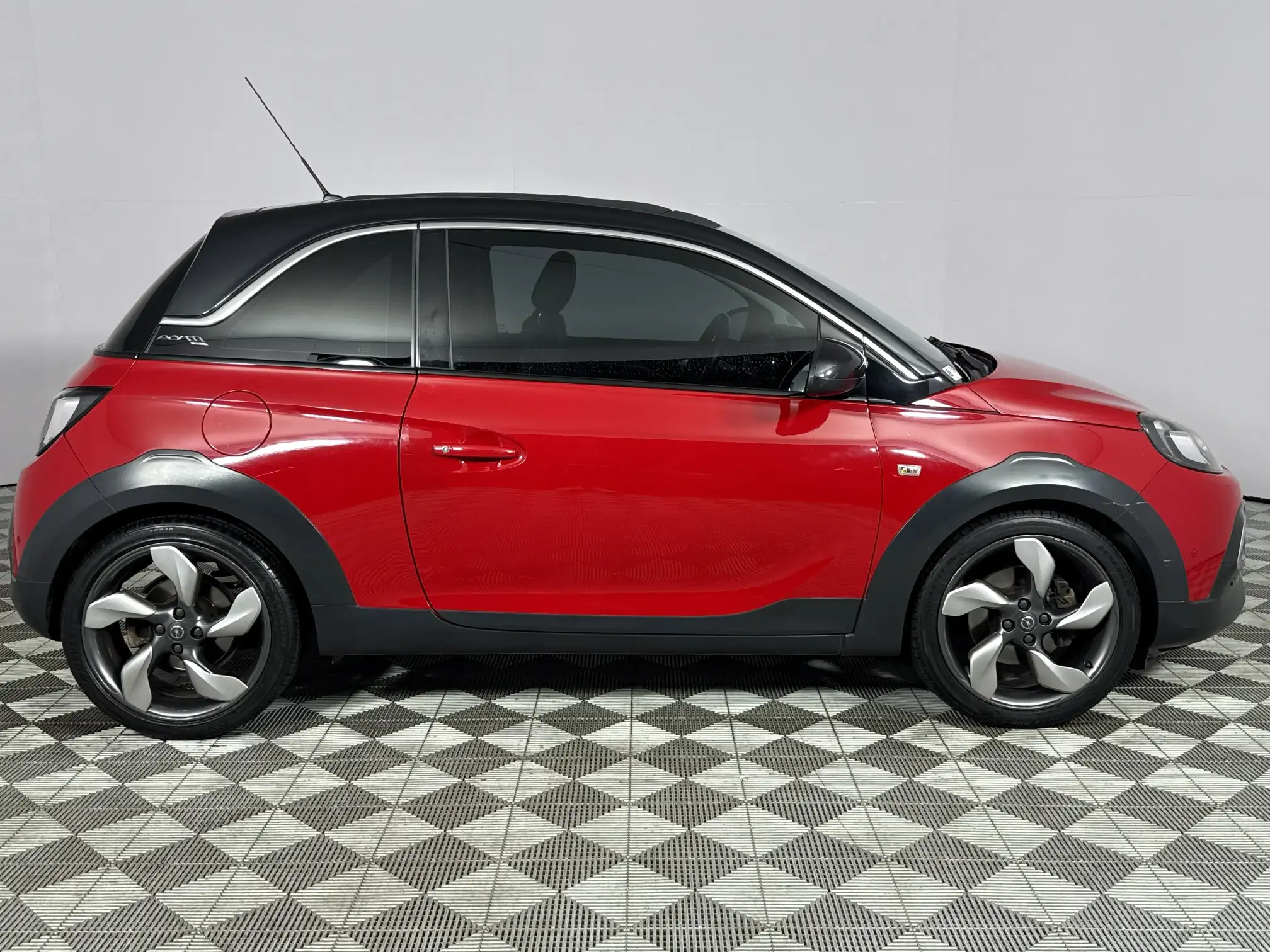 Opel Adam