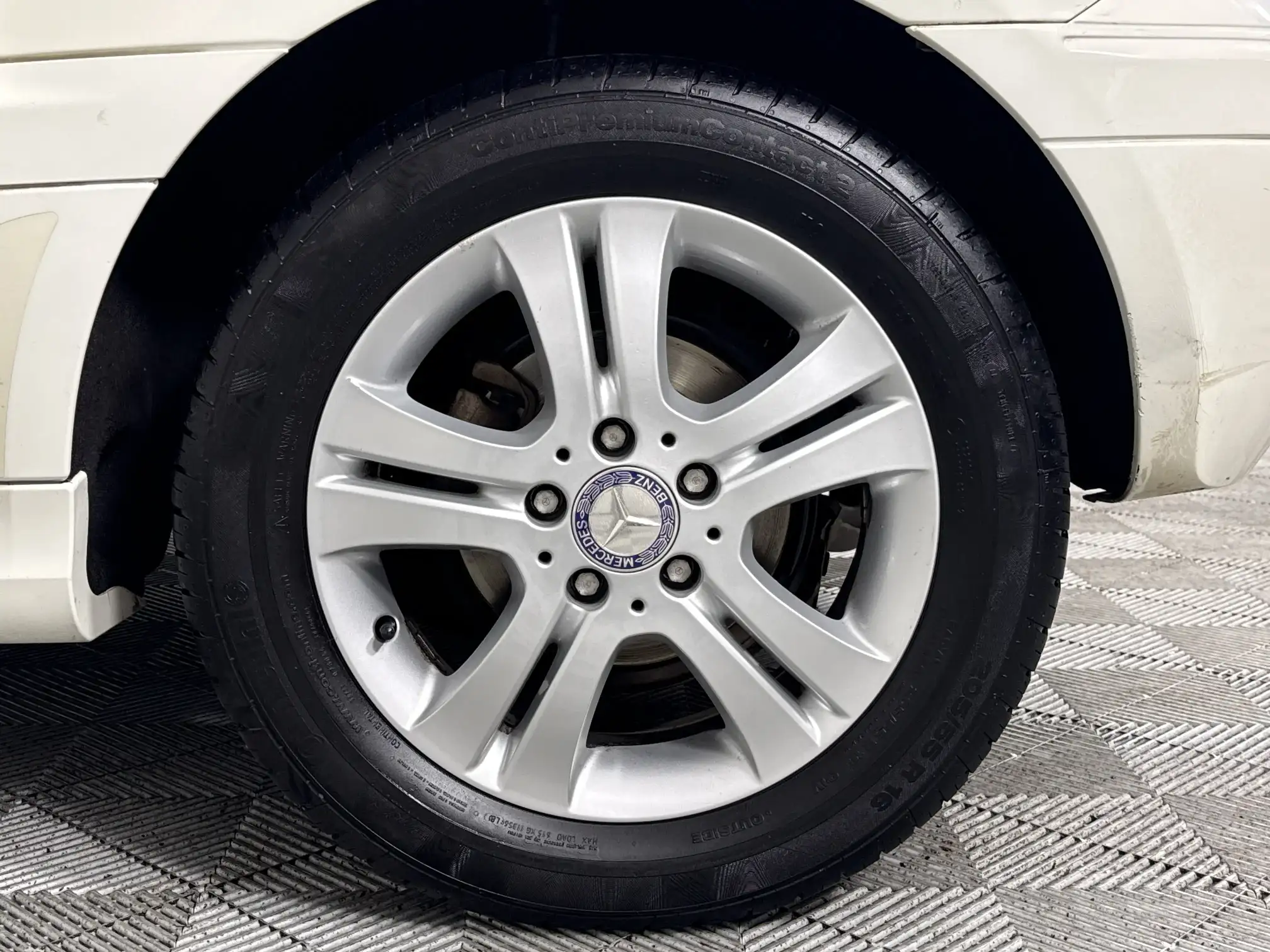 Mercedes-Benz B Class