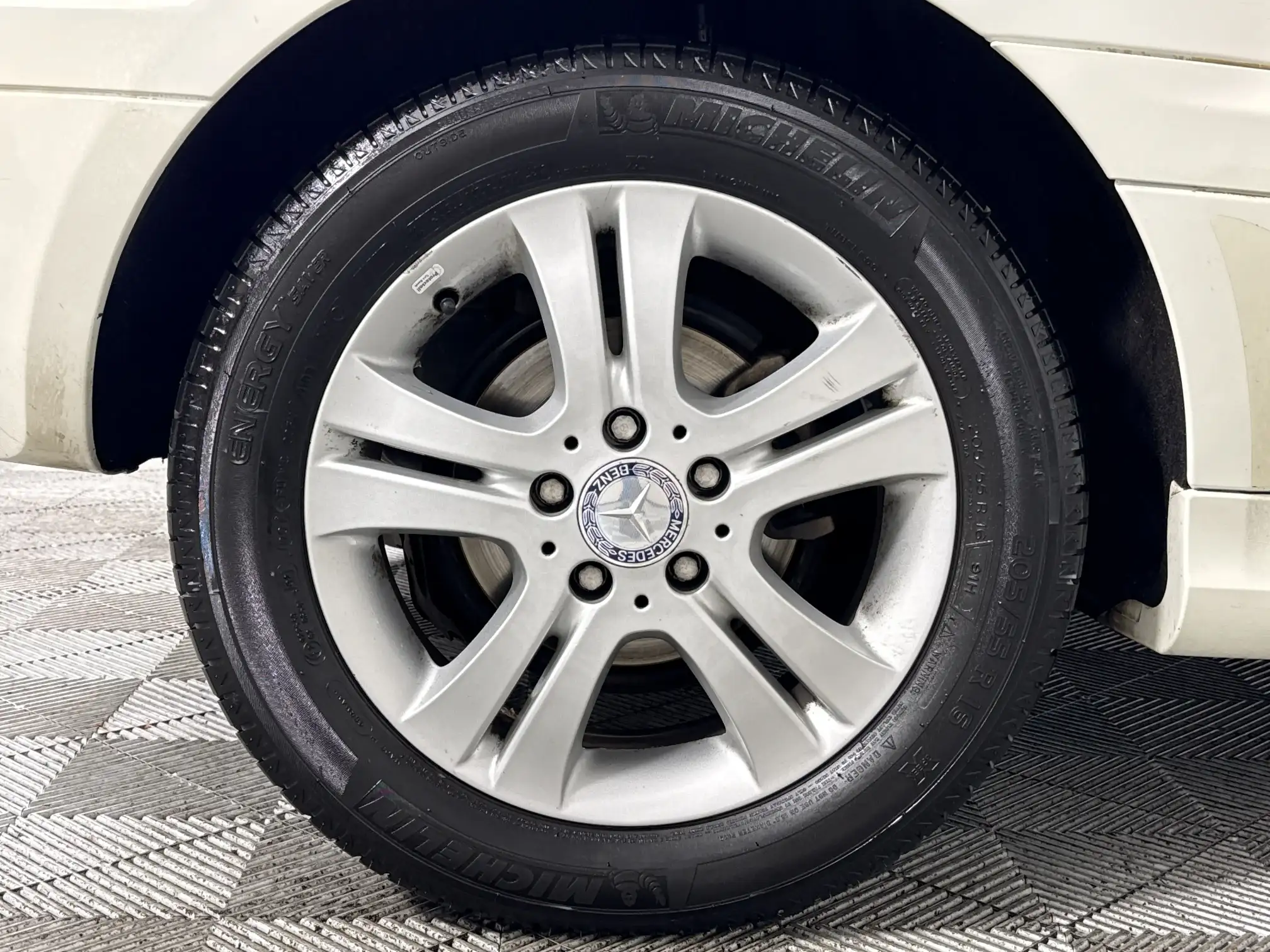 Mercedes-Benz B Class