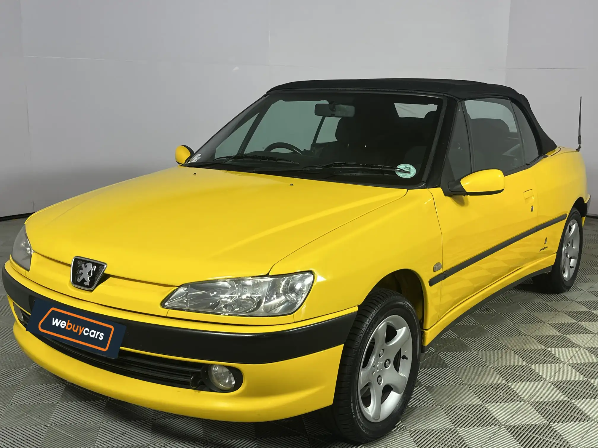 2000 Peugeot 306 1.8 Cabriolet A/C at Springfield (KZN) for sale Rundefined