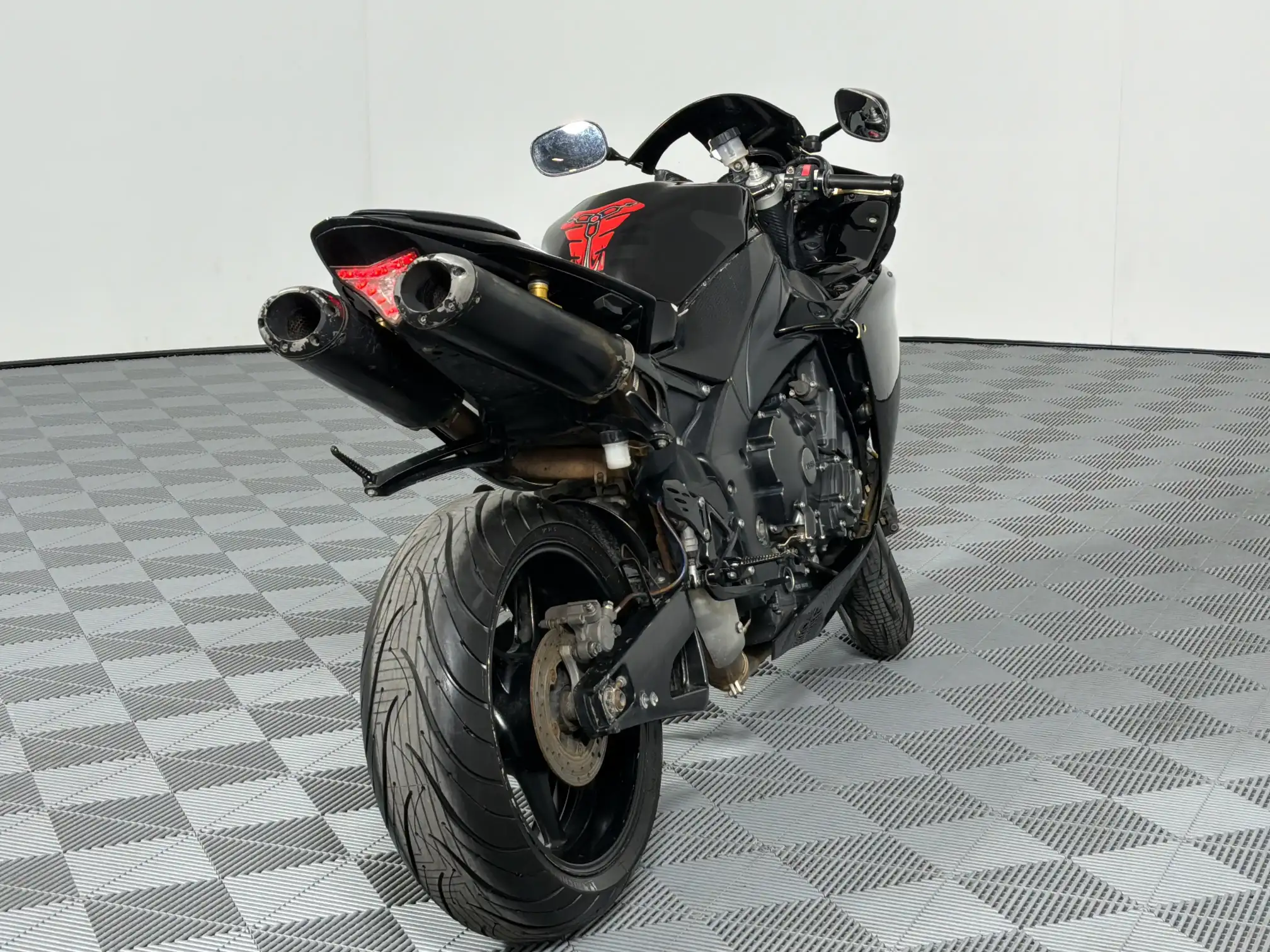 Yamaha YZF R1