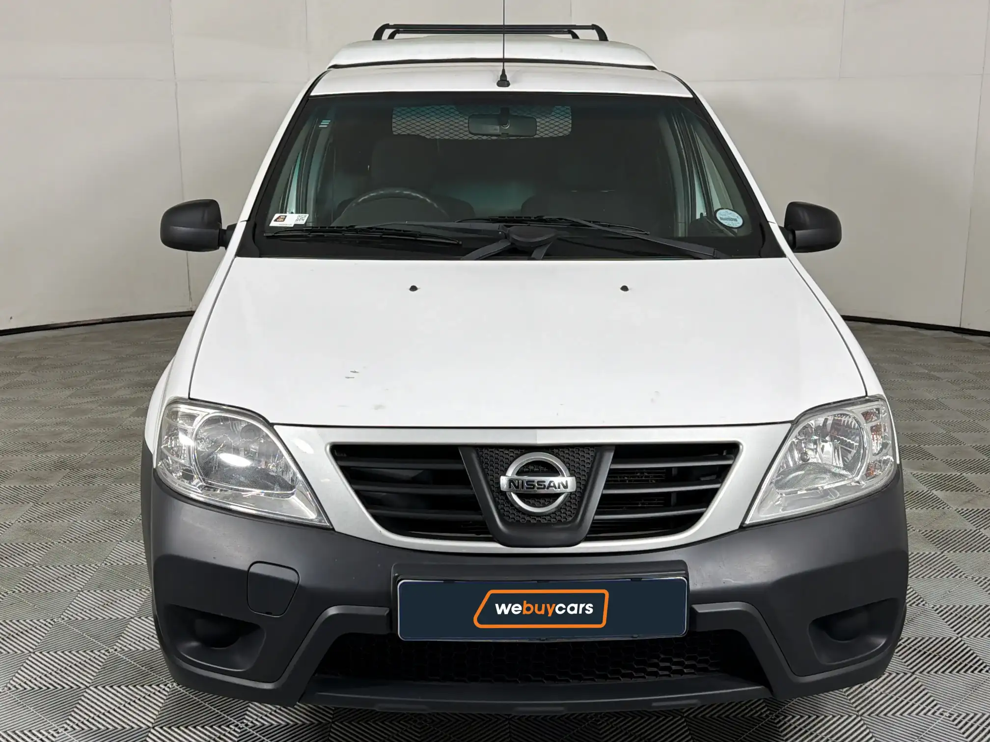 Nissan NP200