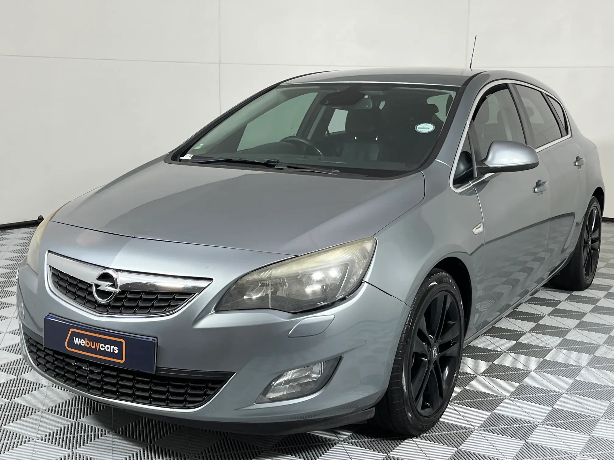 2013 Opel Astra 1.6T Sport 5-Door
