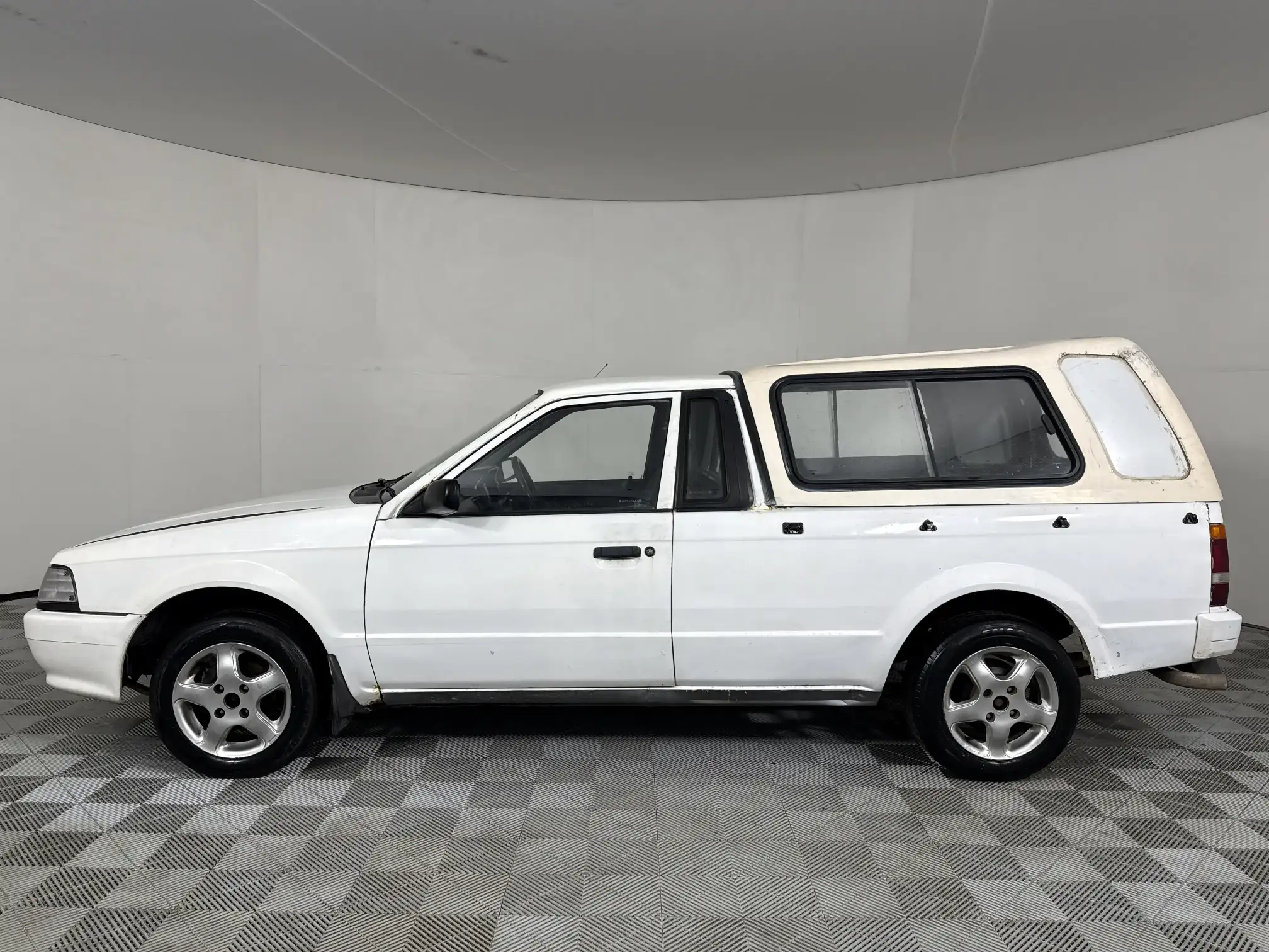 Mazda Rustler