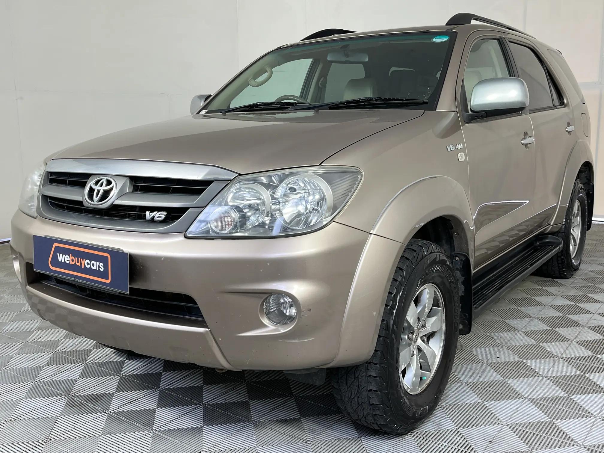 Toyota Fortuner I 4.0 V6 4X4 Auto