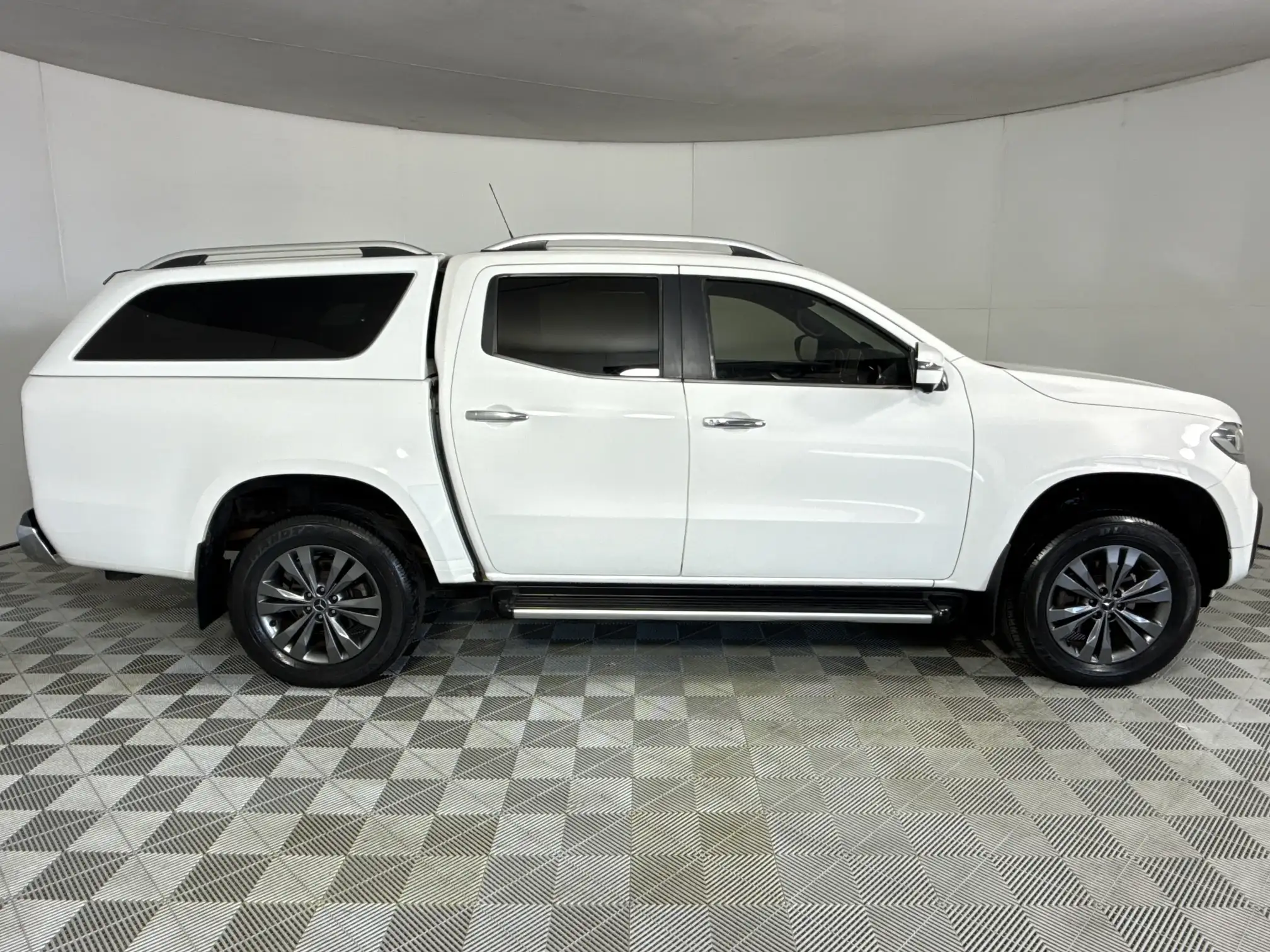 Mercedes-Benz X-Class