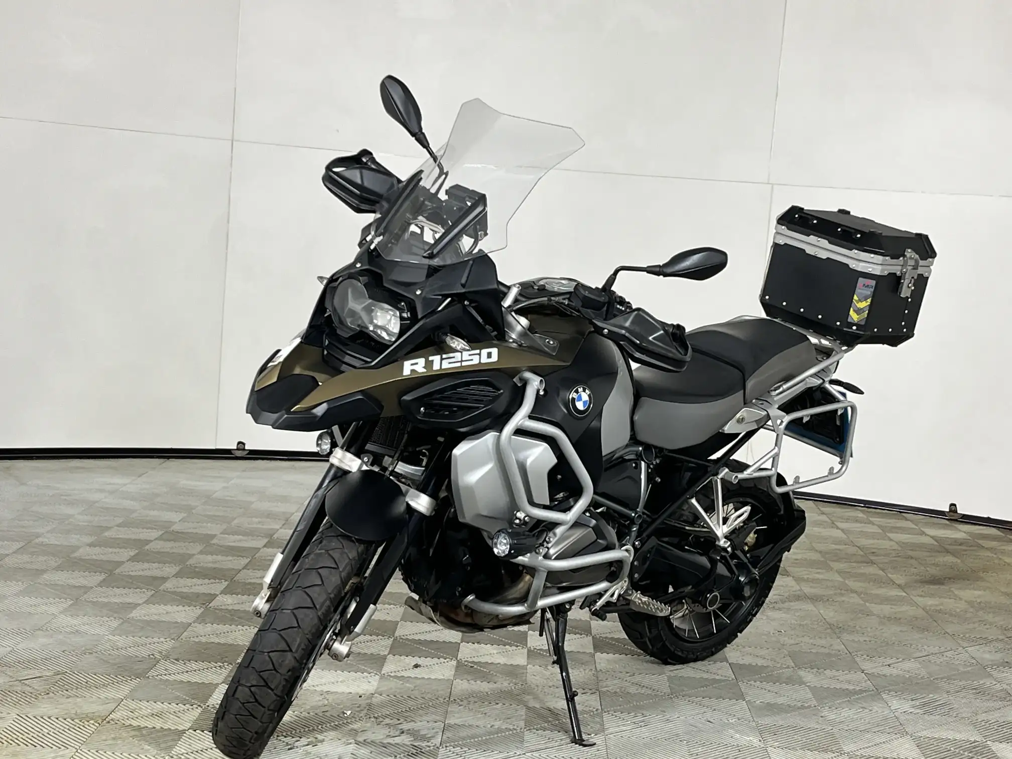 BMW R Series