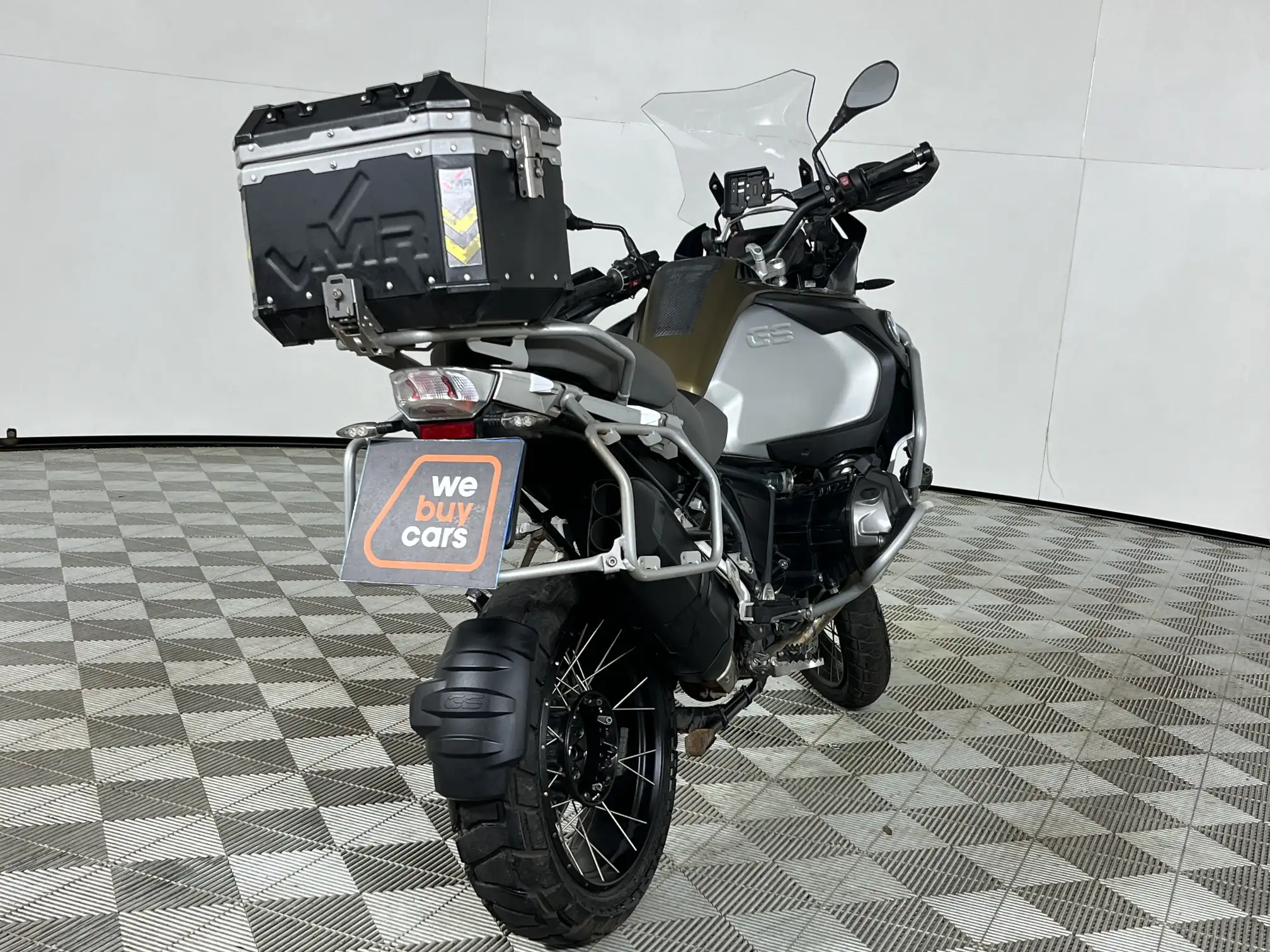 BMW R Series