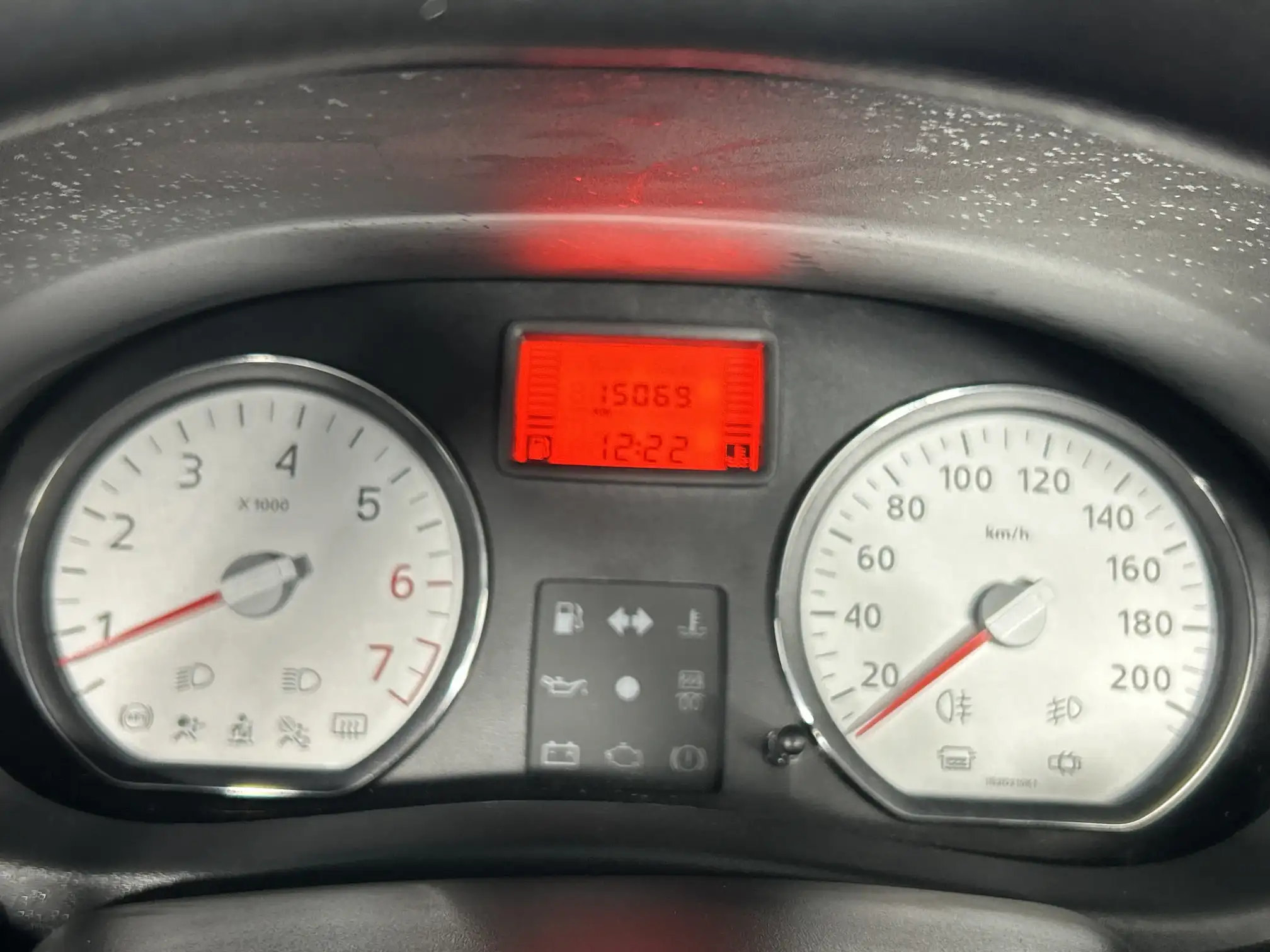 Nissan NP200