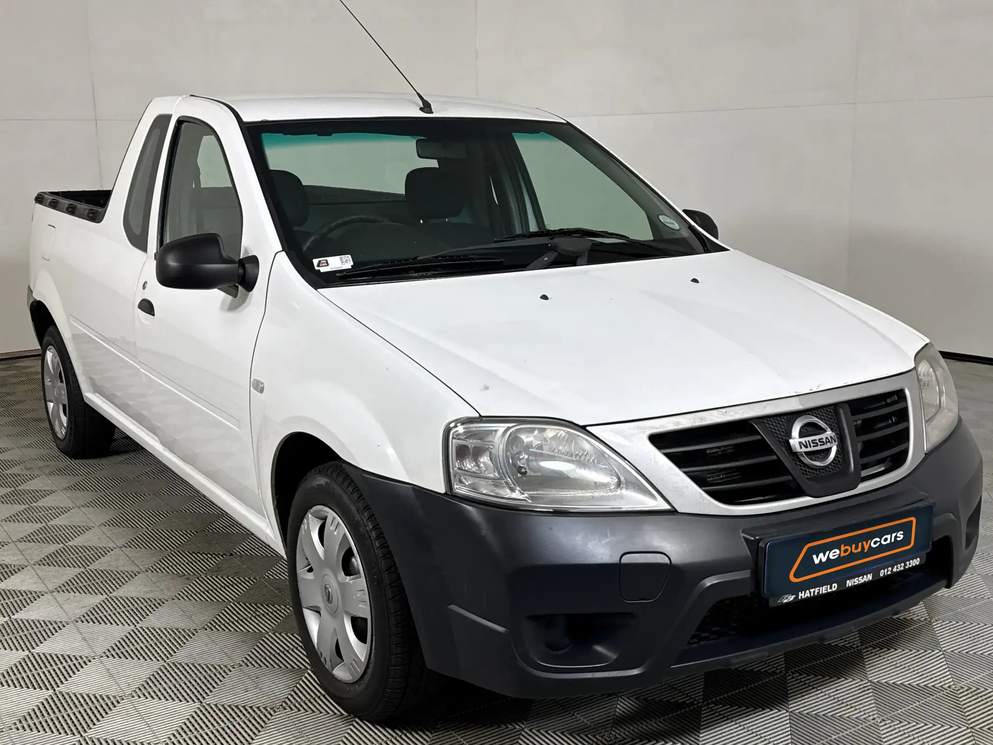 Nissan NP200