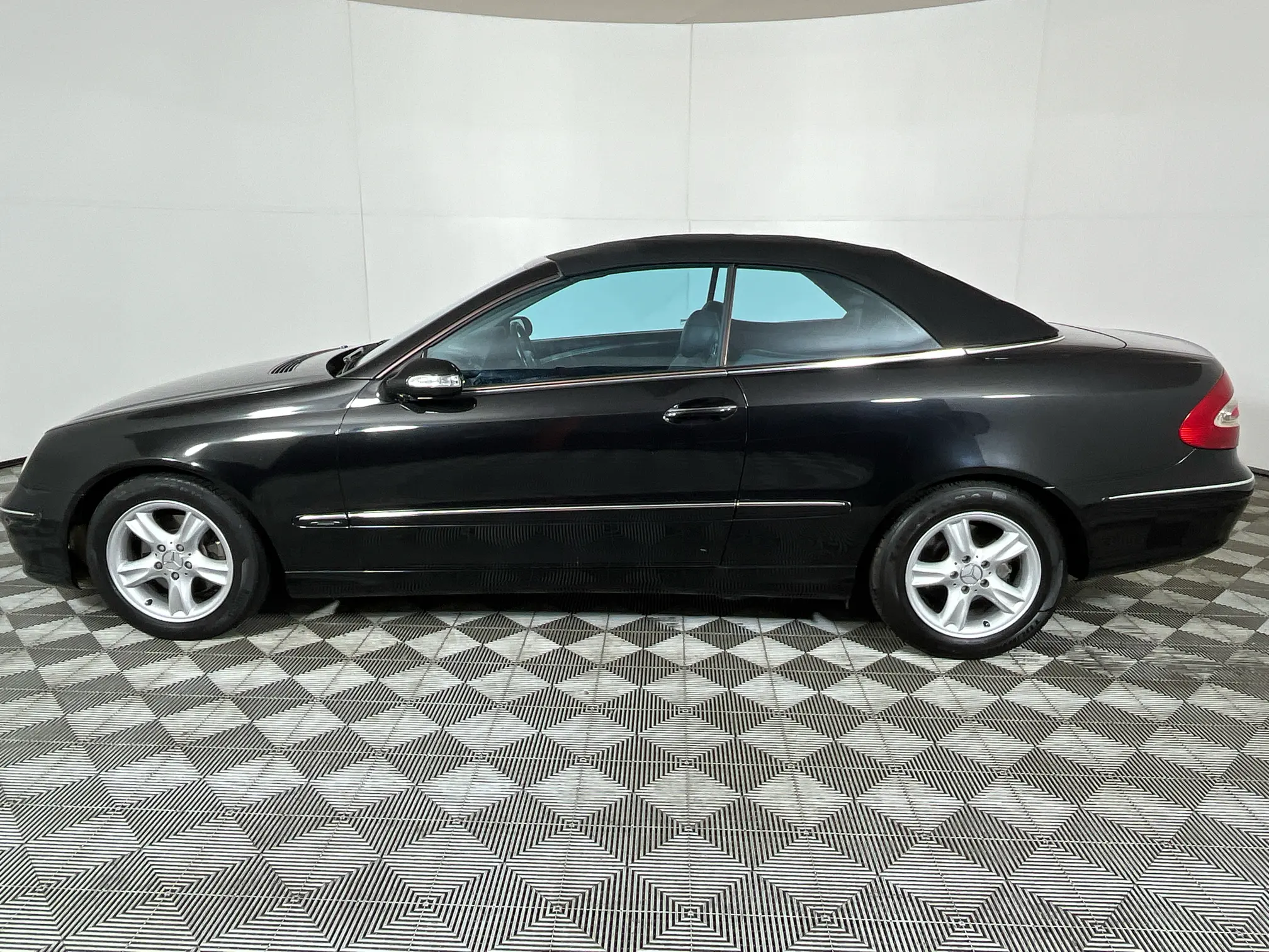 Used 2004 Mercedes-Benz CLK Class Cabriolet CLK 320 Cabriolet Auto for ...