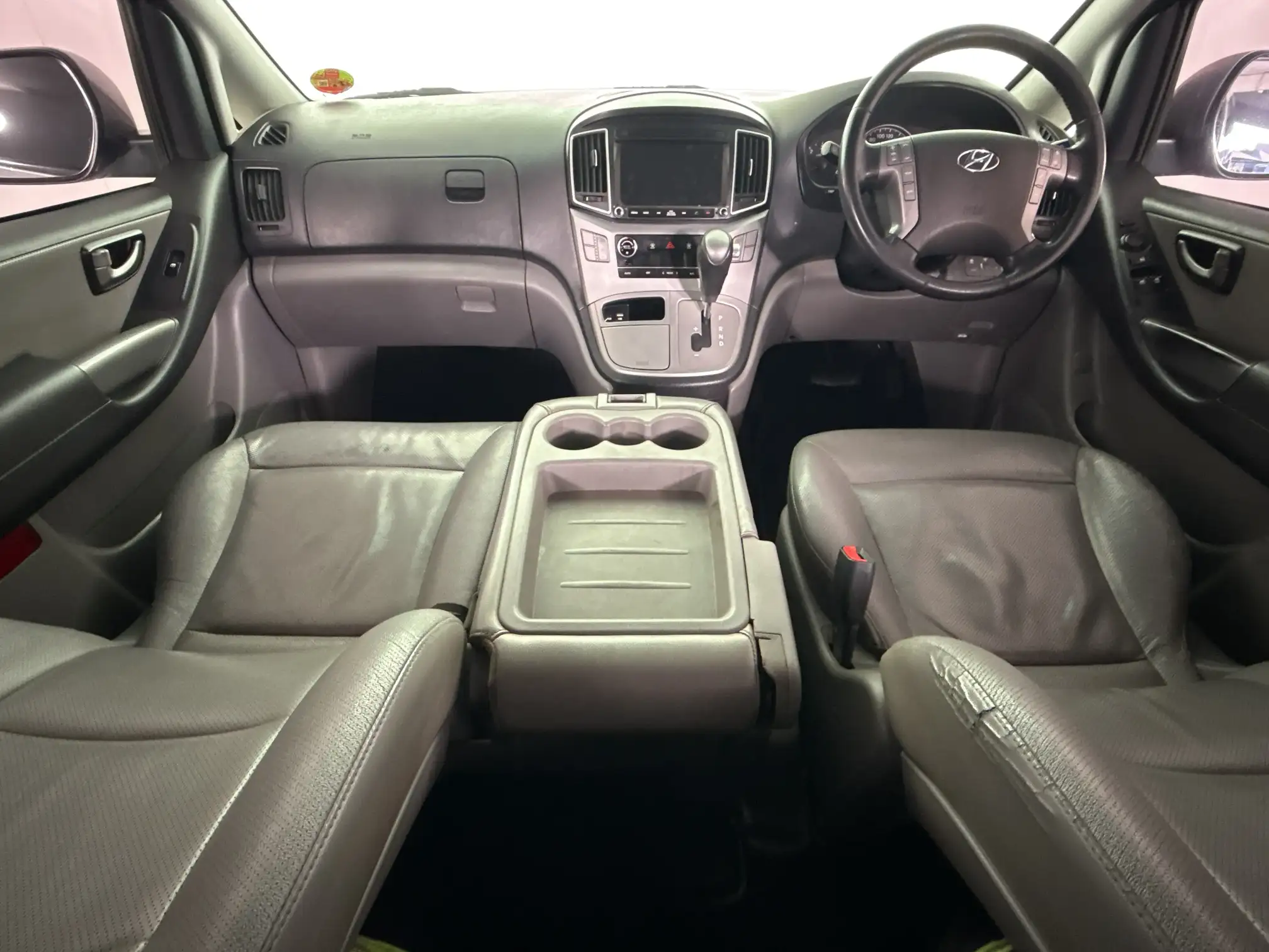 Hyundai H-1