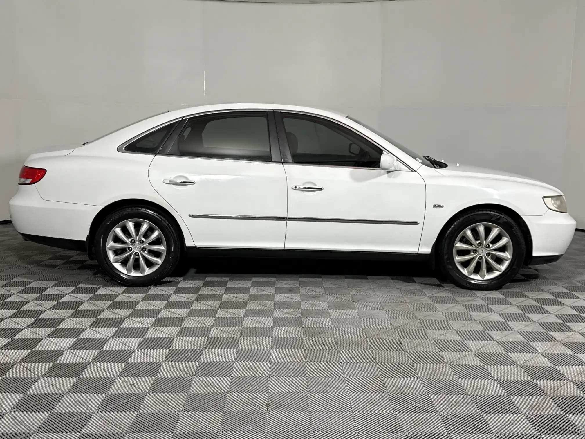 Hyundai Azera