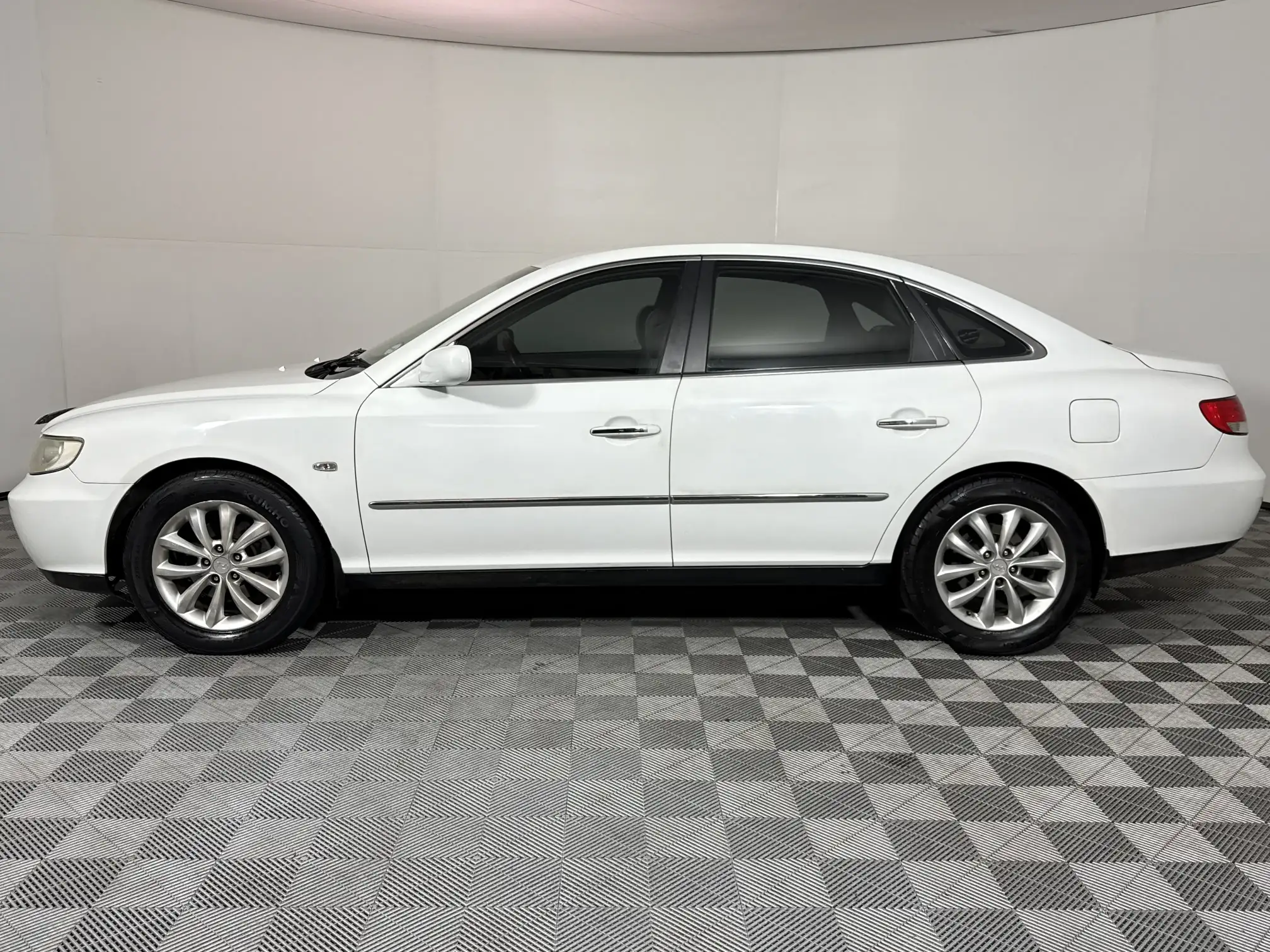 Hyundai Azera