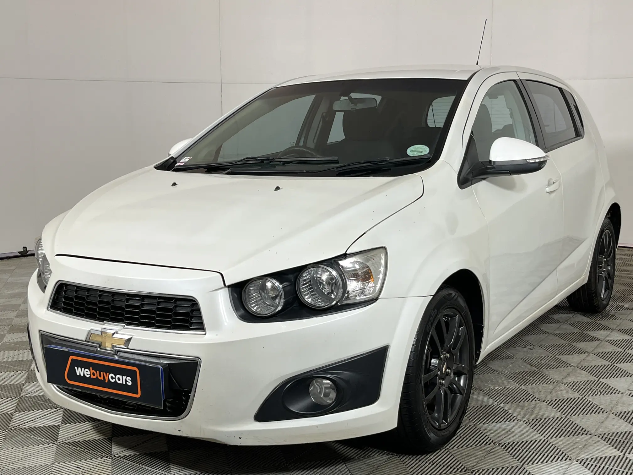2014 Chevrolet Sonic 1.6 LS 5-Door