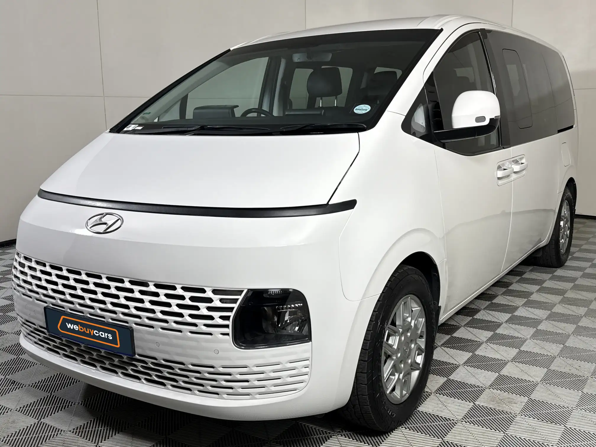 2023 Hyundai Staria