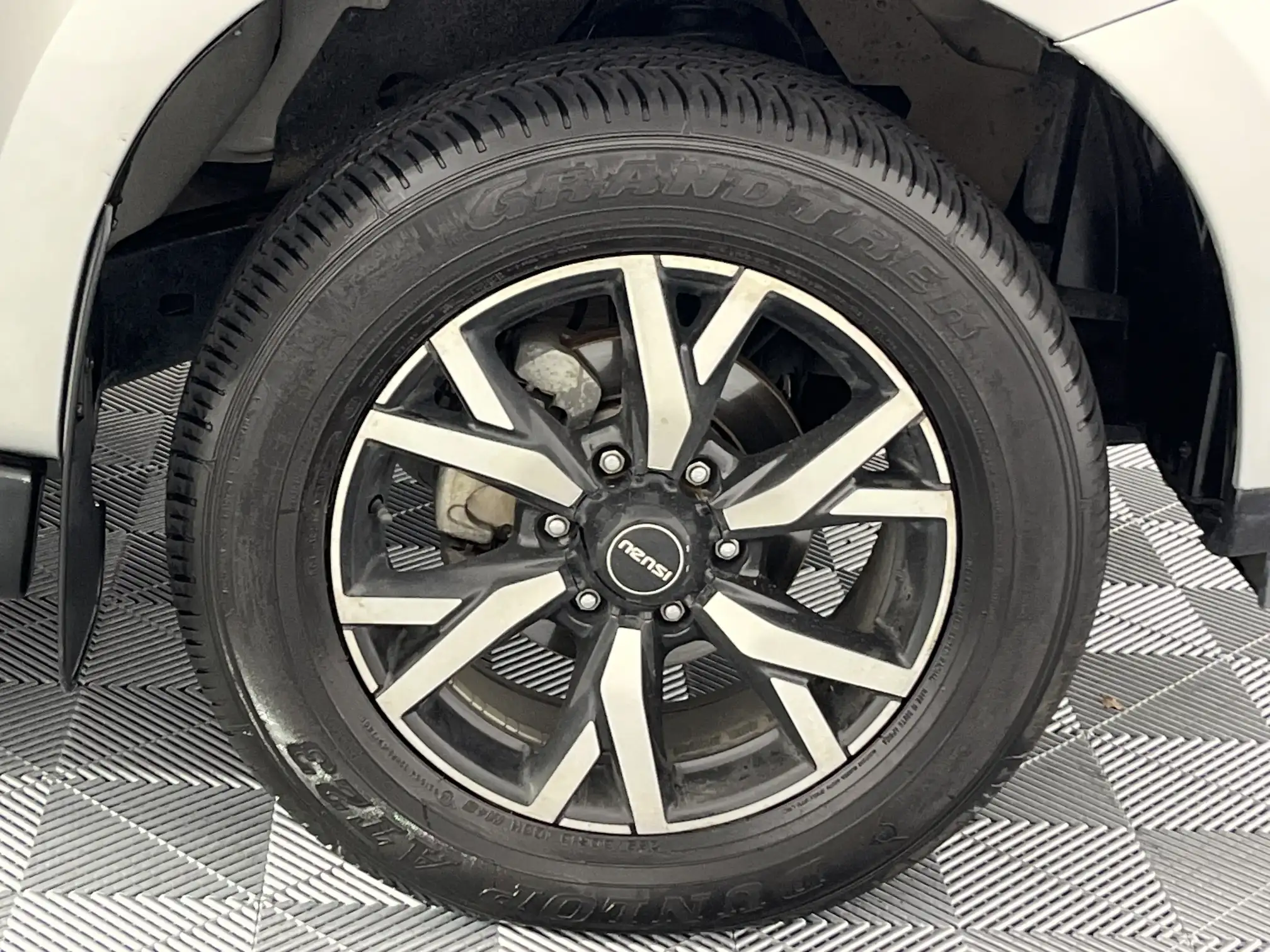 Isuzu MU-X