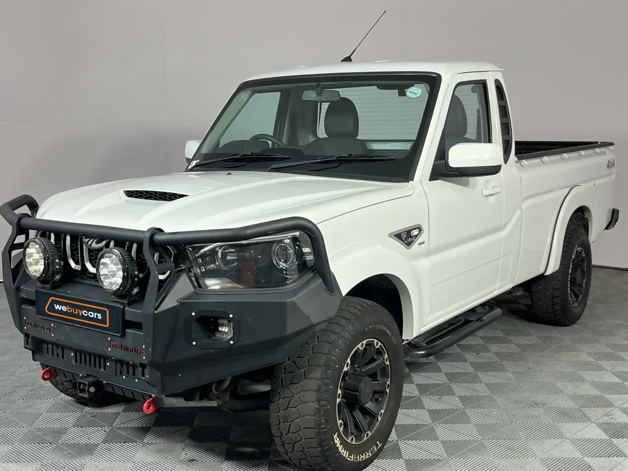2023 Mahindra PIK UP
