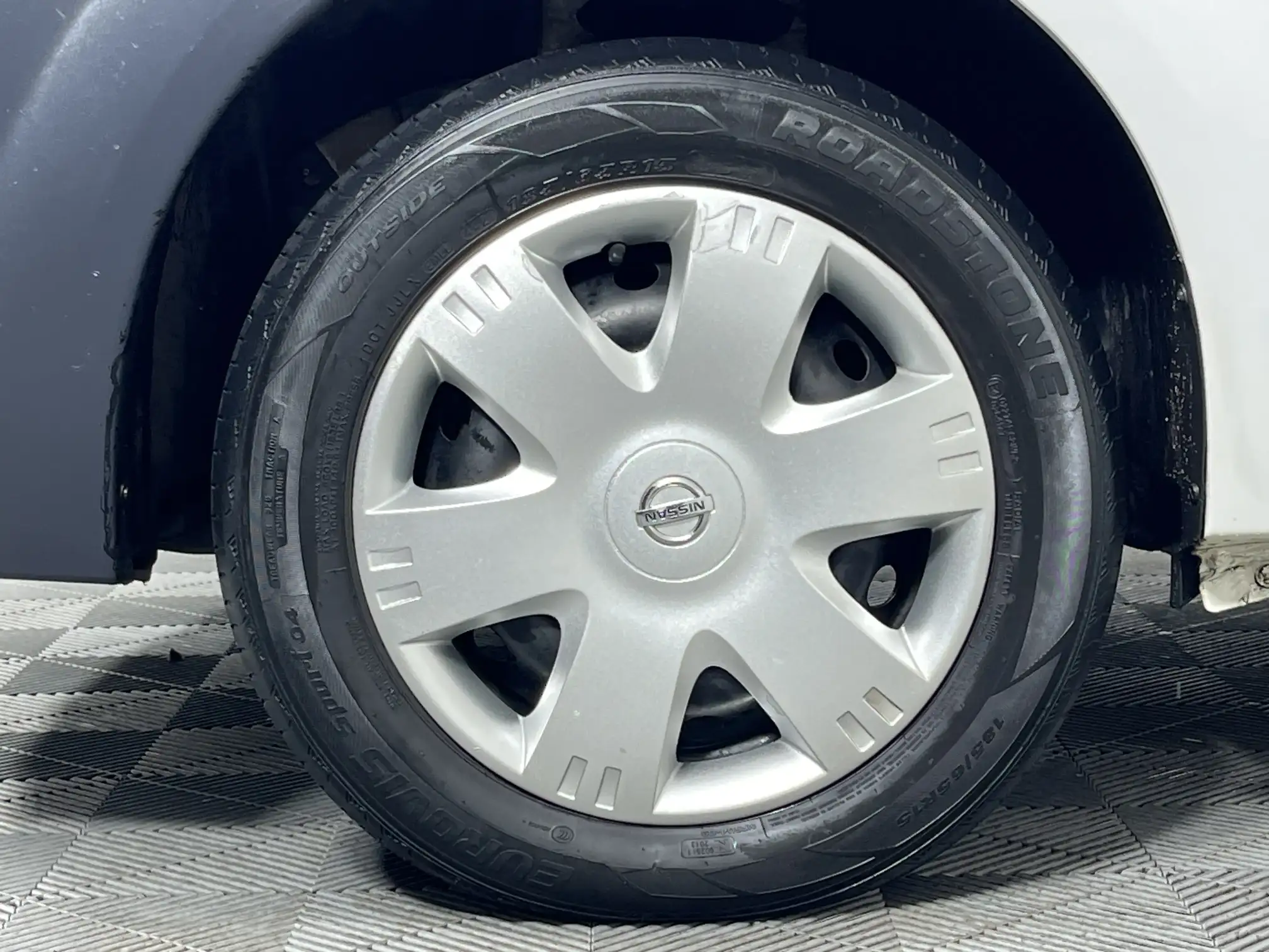 Nissan NP200